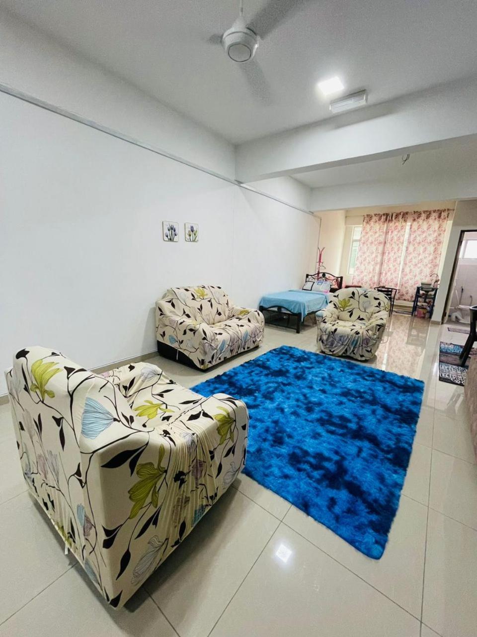One-Bedroom House photo 2