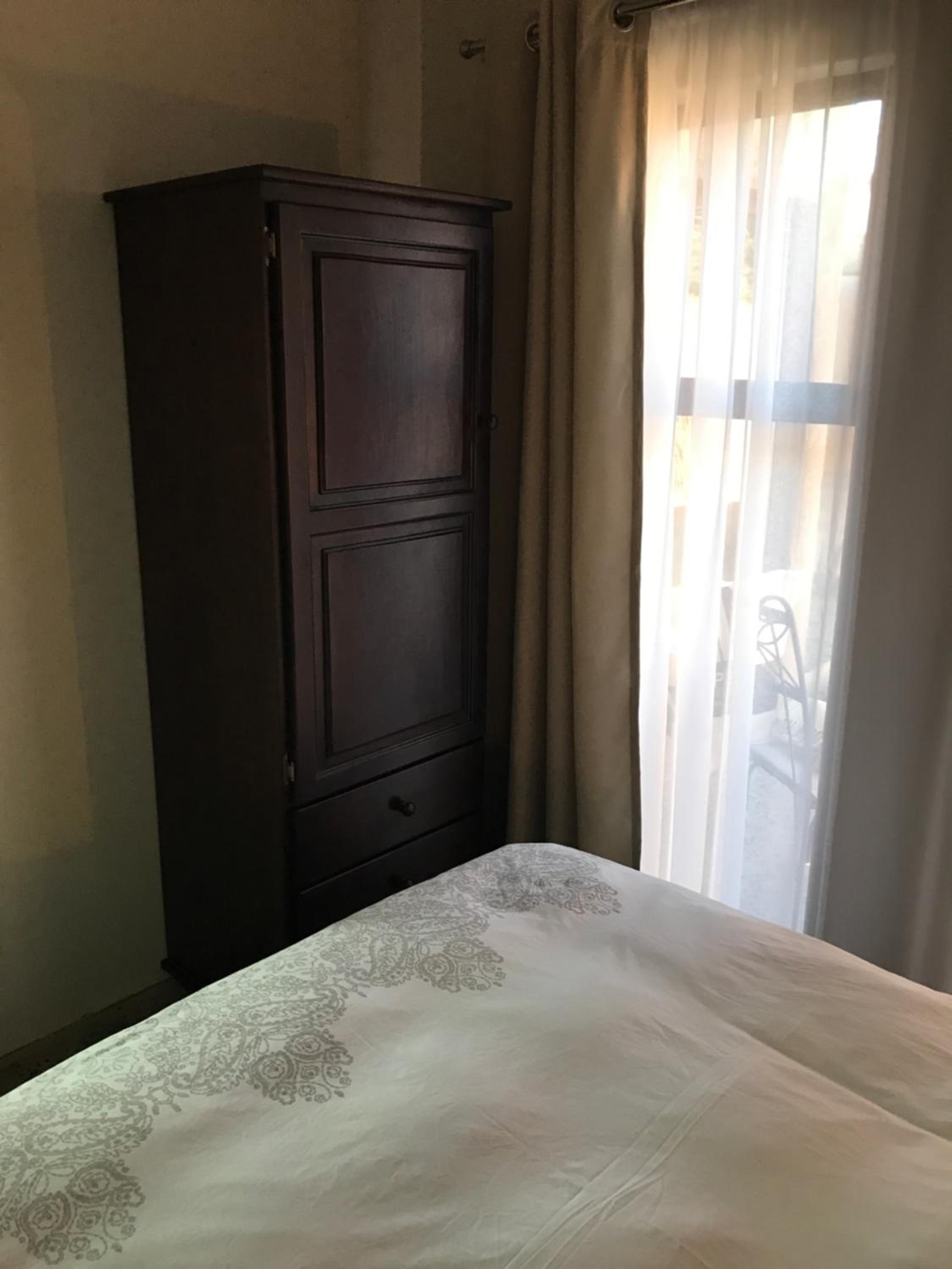 Apartment - Photo 2