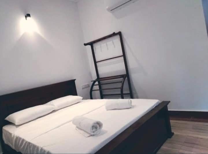 Budget Double Room photo 3