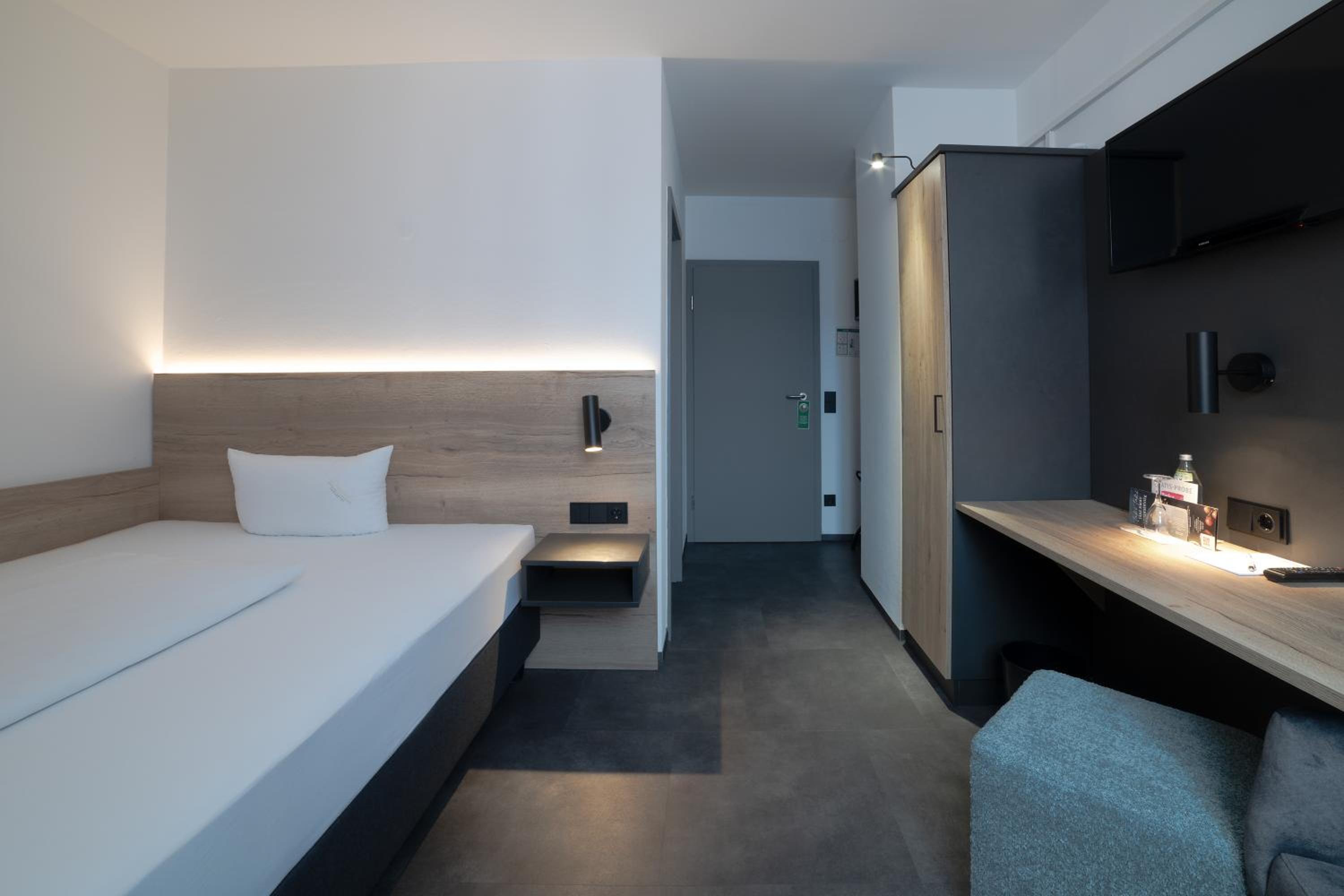 Business Single Room photo 3