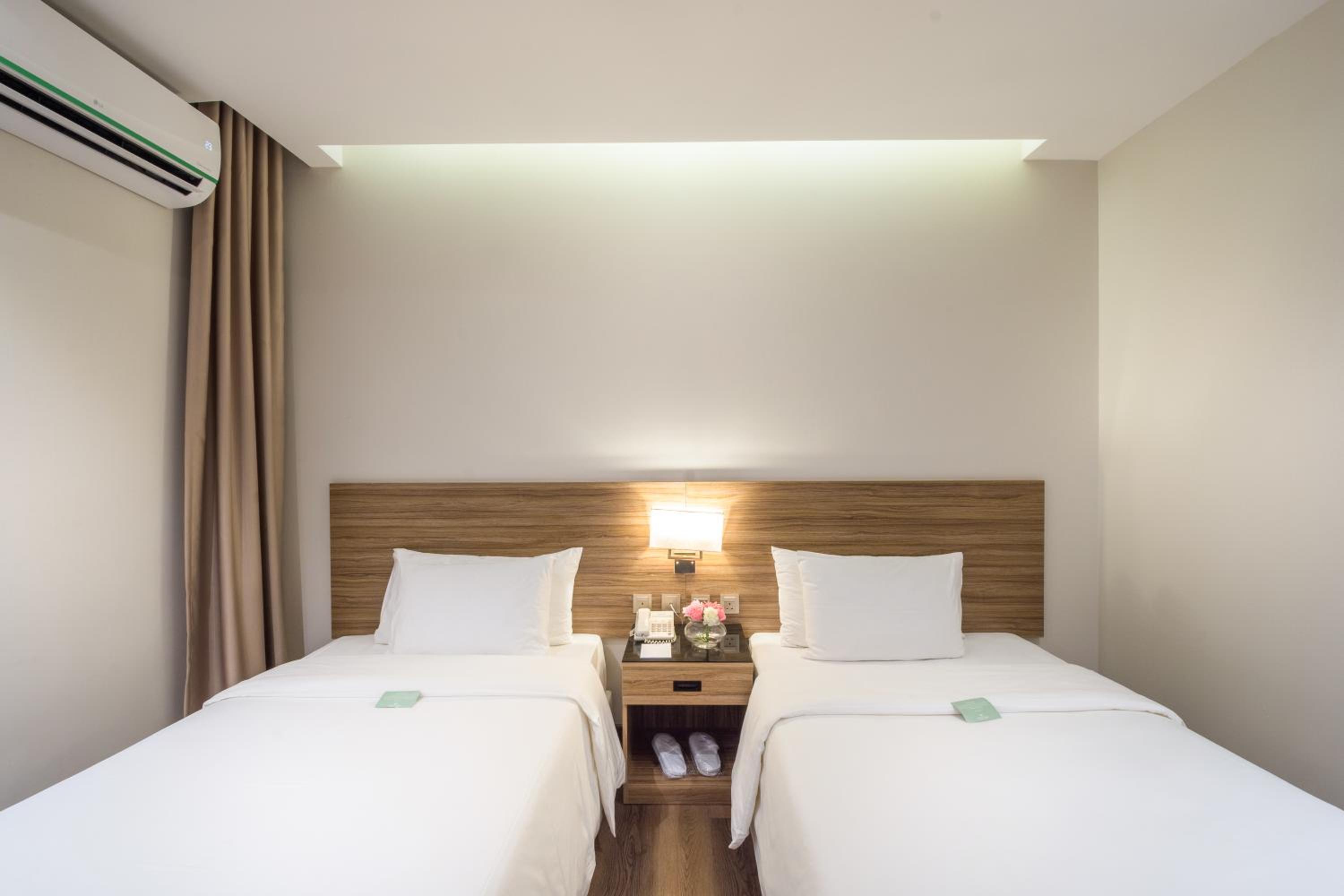 Deluxe Double Room with Two Double Beds photo 2