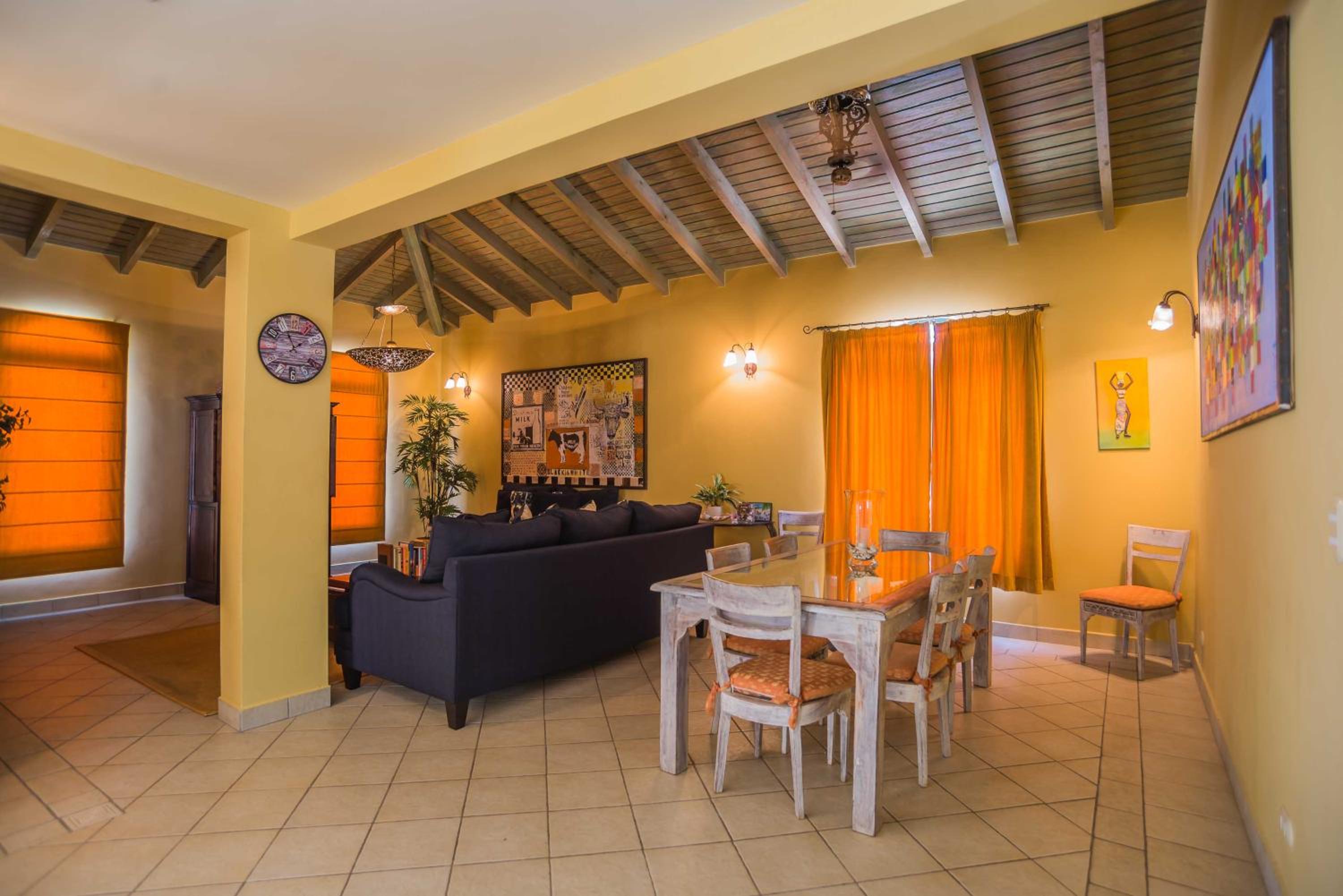 Four-Bedroom Villa With Private Pool - Trinitaria 54