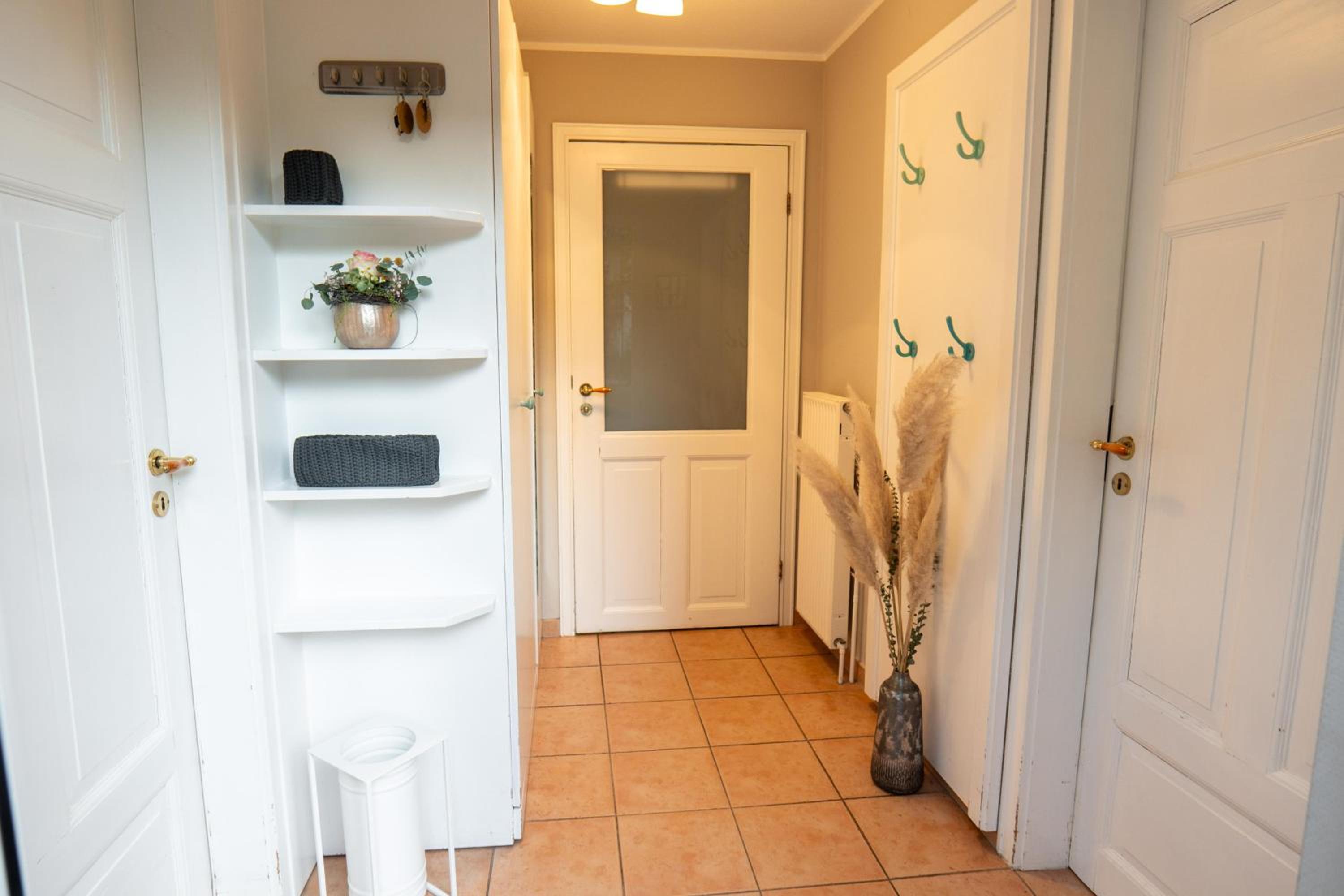 Apartment - Ground Floor photo 2