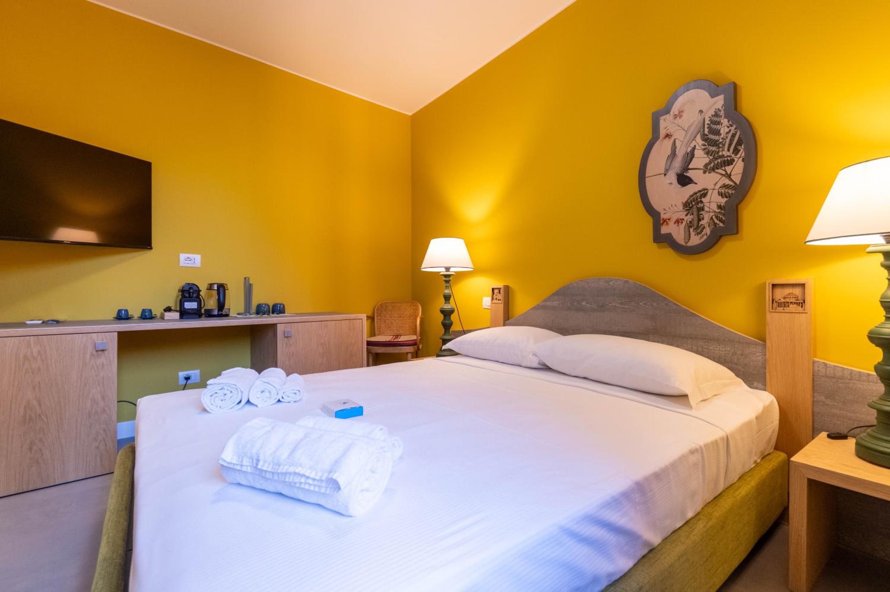 Large Double Room