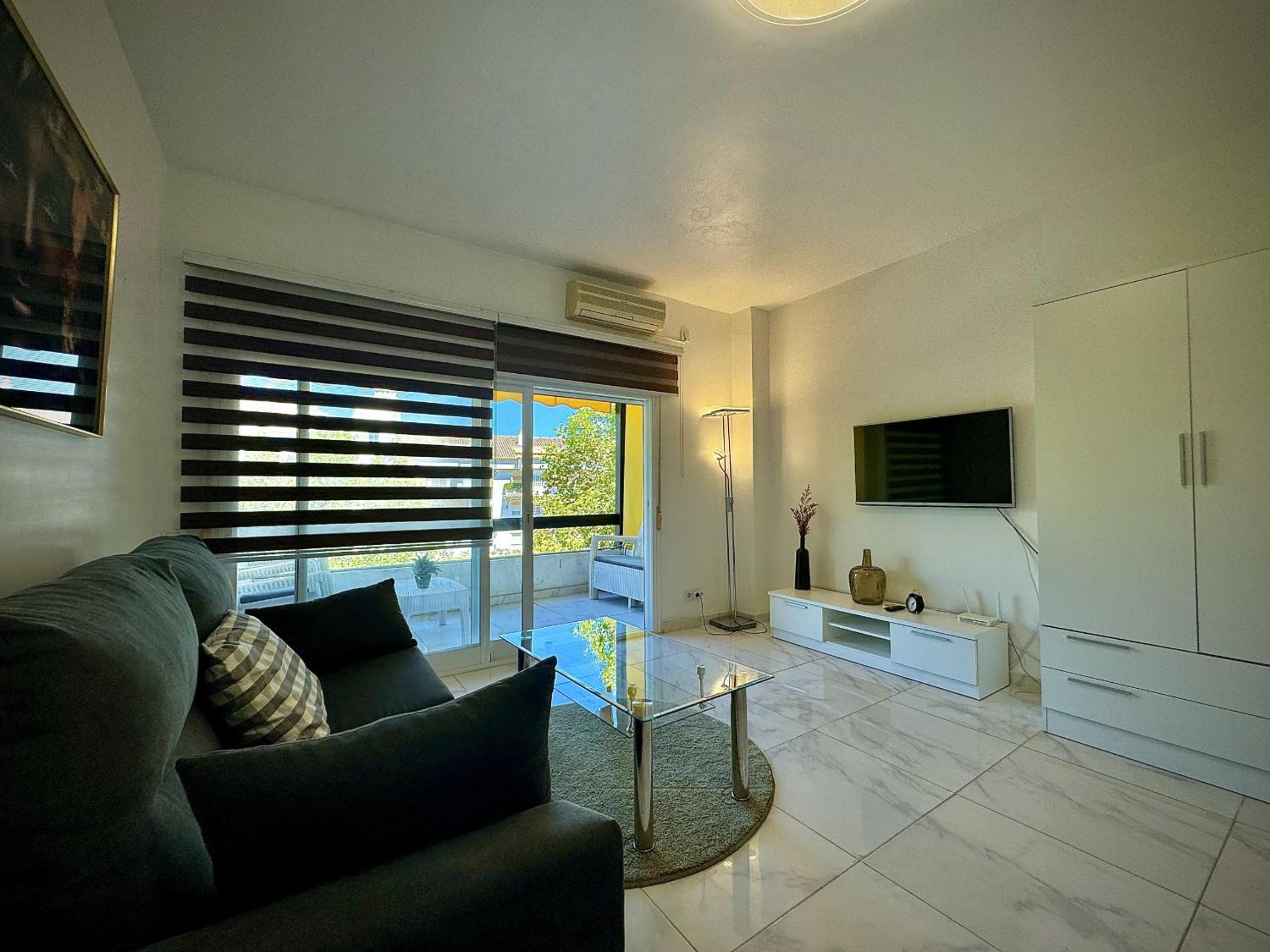 Estudio con Balcón