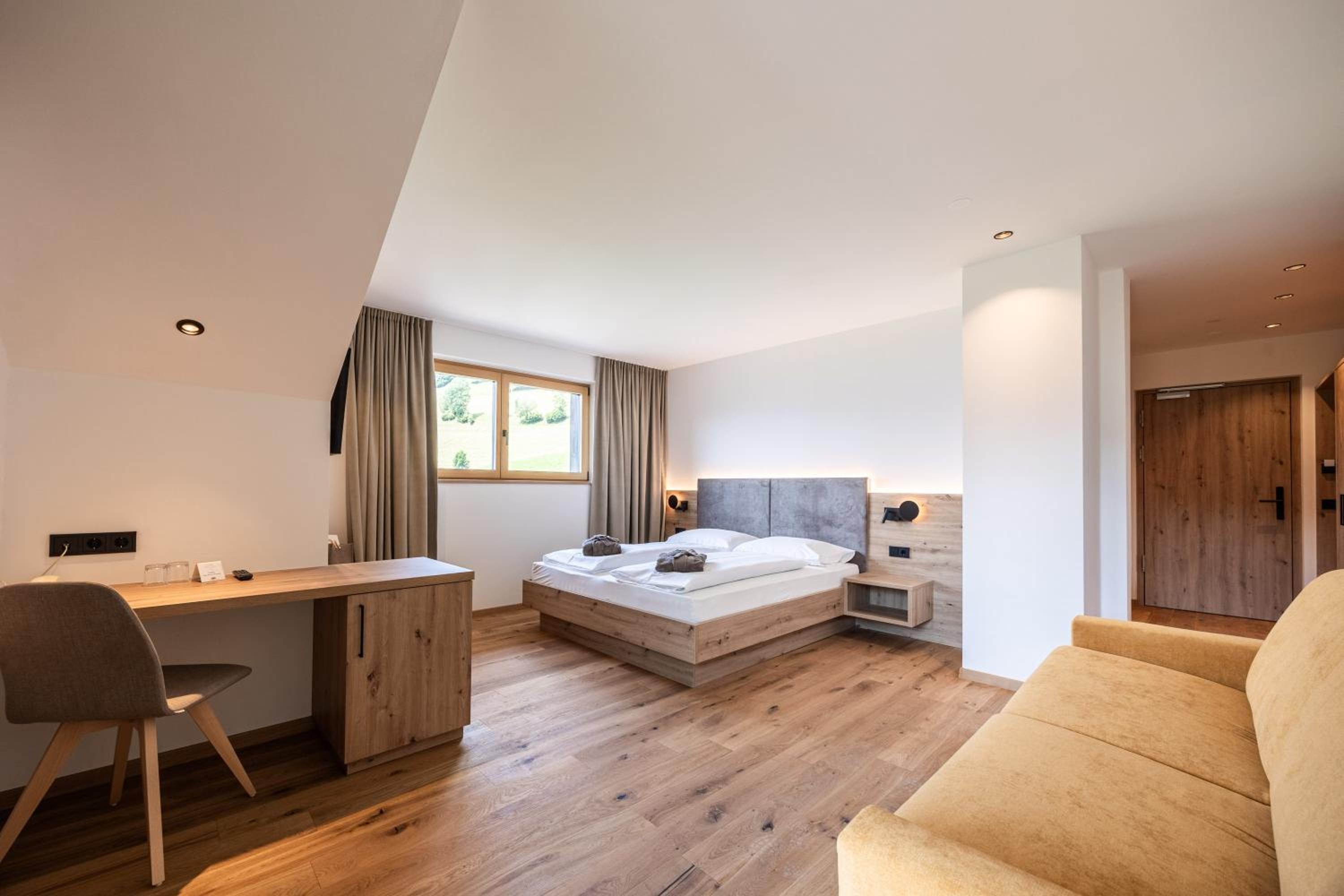 Deluxe Double Room with Balcony