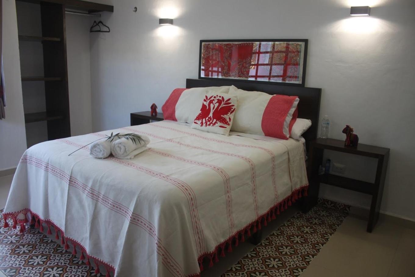 Two-Bedroom House - Photo 19