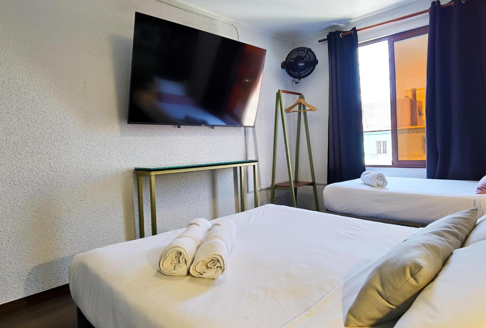 Triple Room with Private Bathroom photo 2