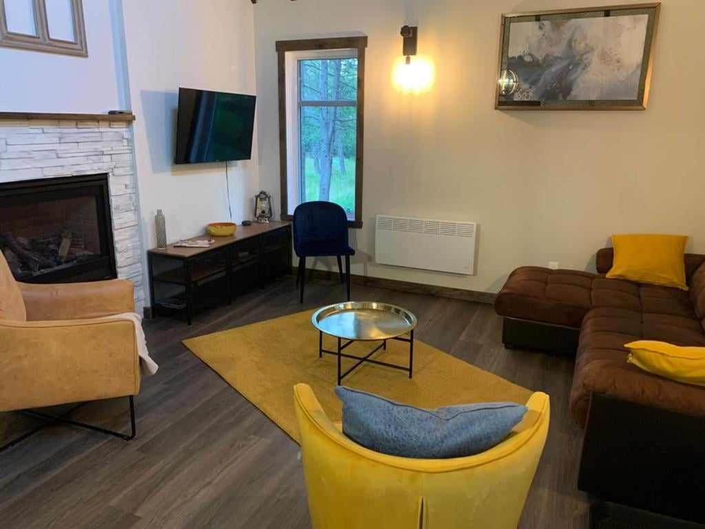 Three-Bedroom Chalet photo 3