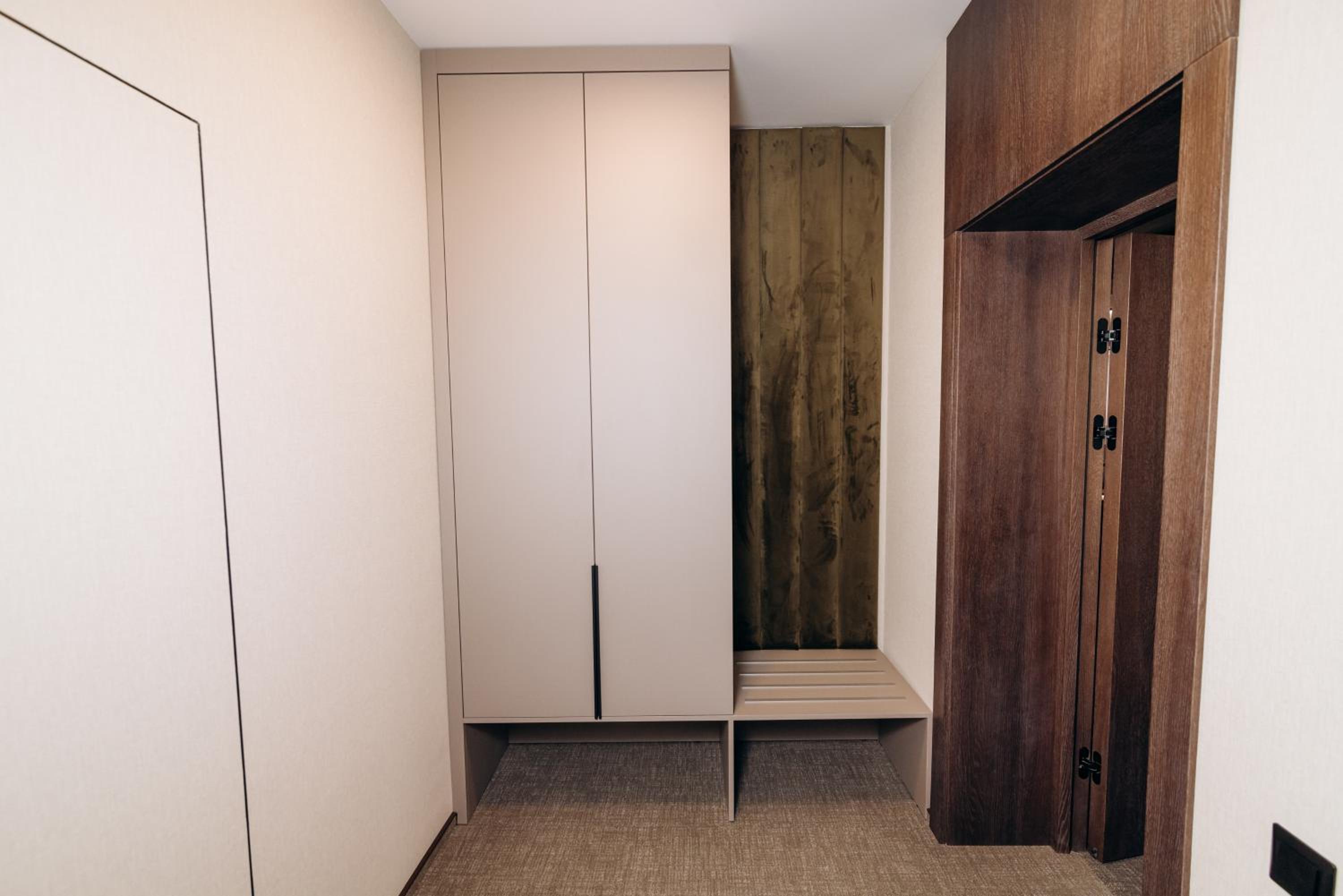 Deluxe King Room photo 1