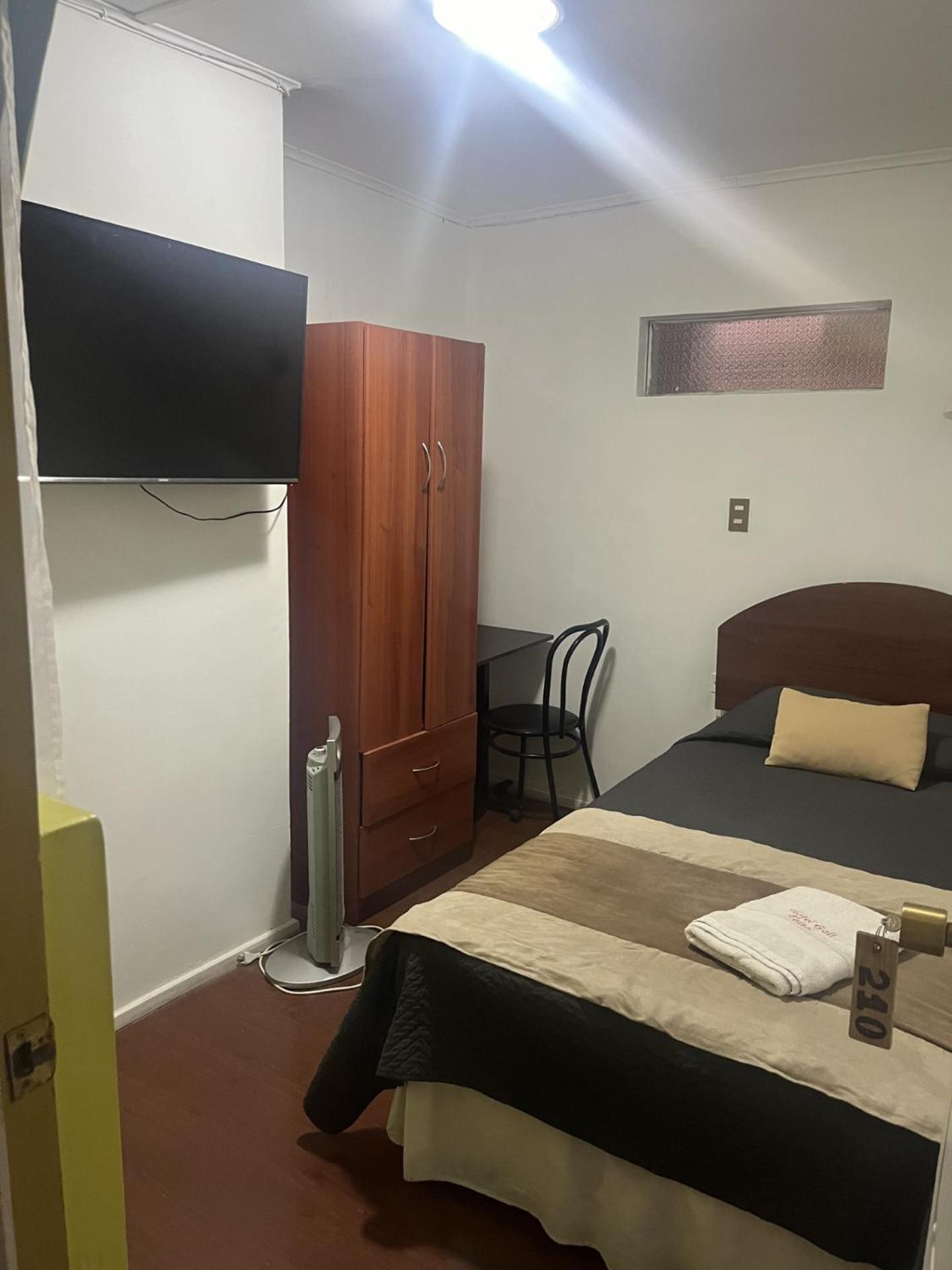 Budget Single Room photo 3