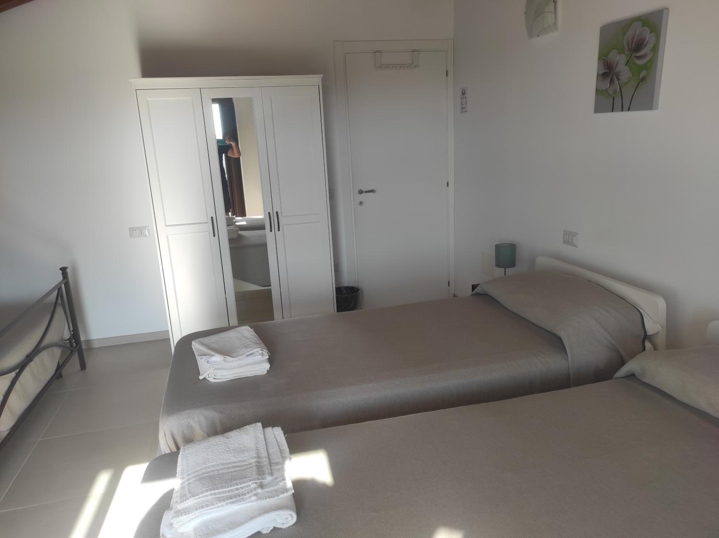 Premium Quadruple Room - Photo 5