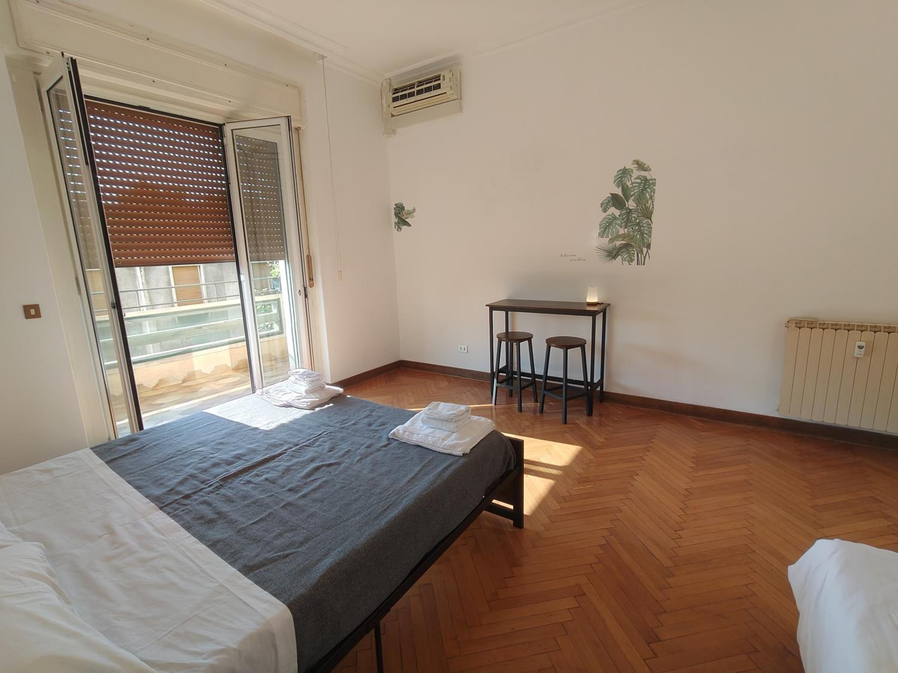 Triple Room With Shared Bathroom