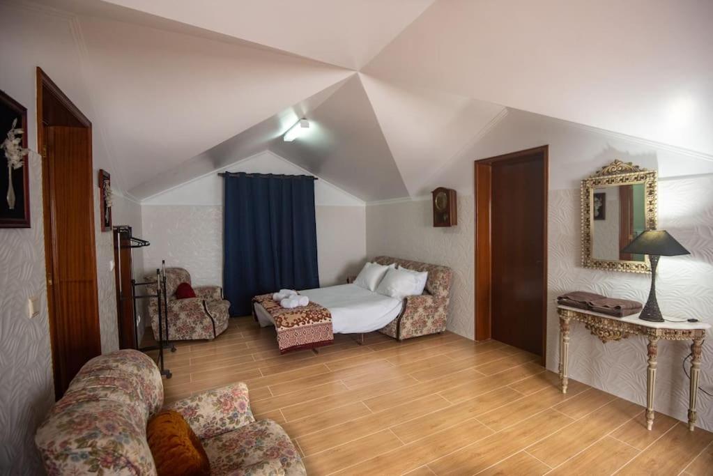 Three-Bedroom House photo 3