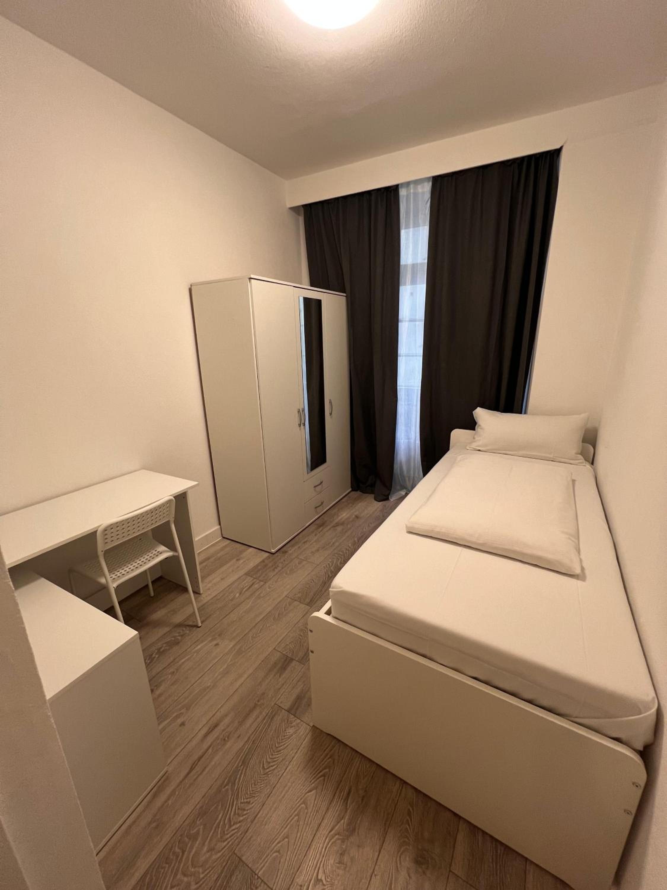 Budget Single Room photo 3