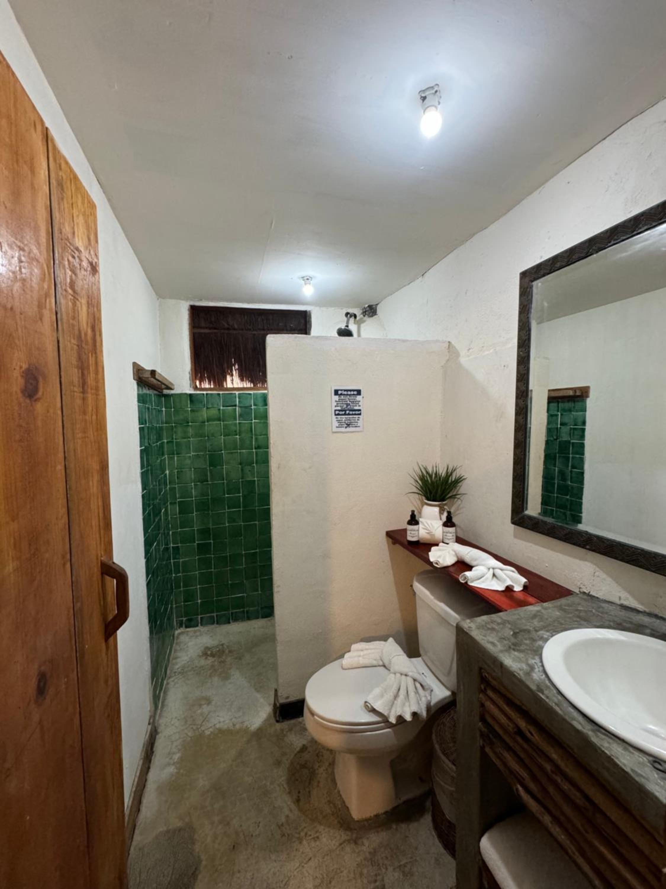 Double Room with Two Double Beds - Photo 35
