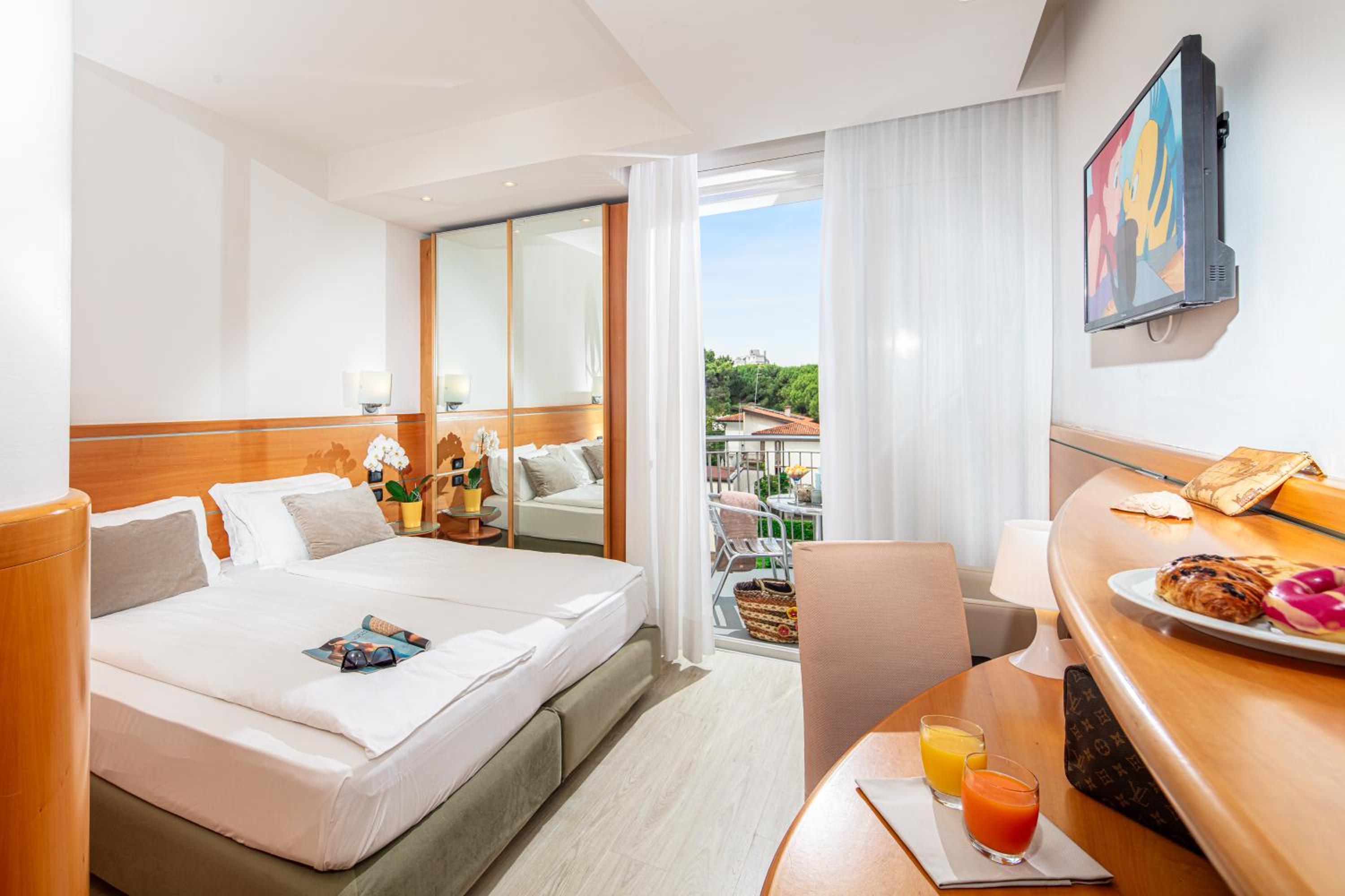 Classic Double Room - Photo 3