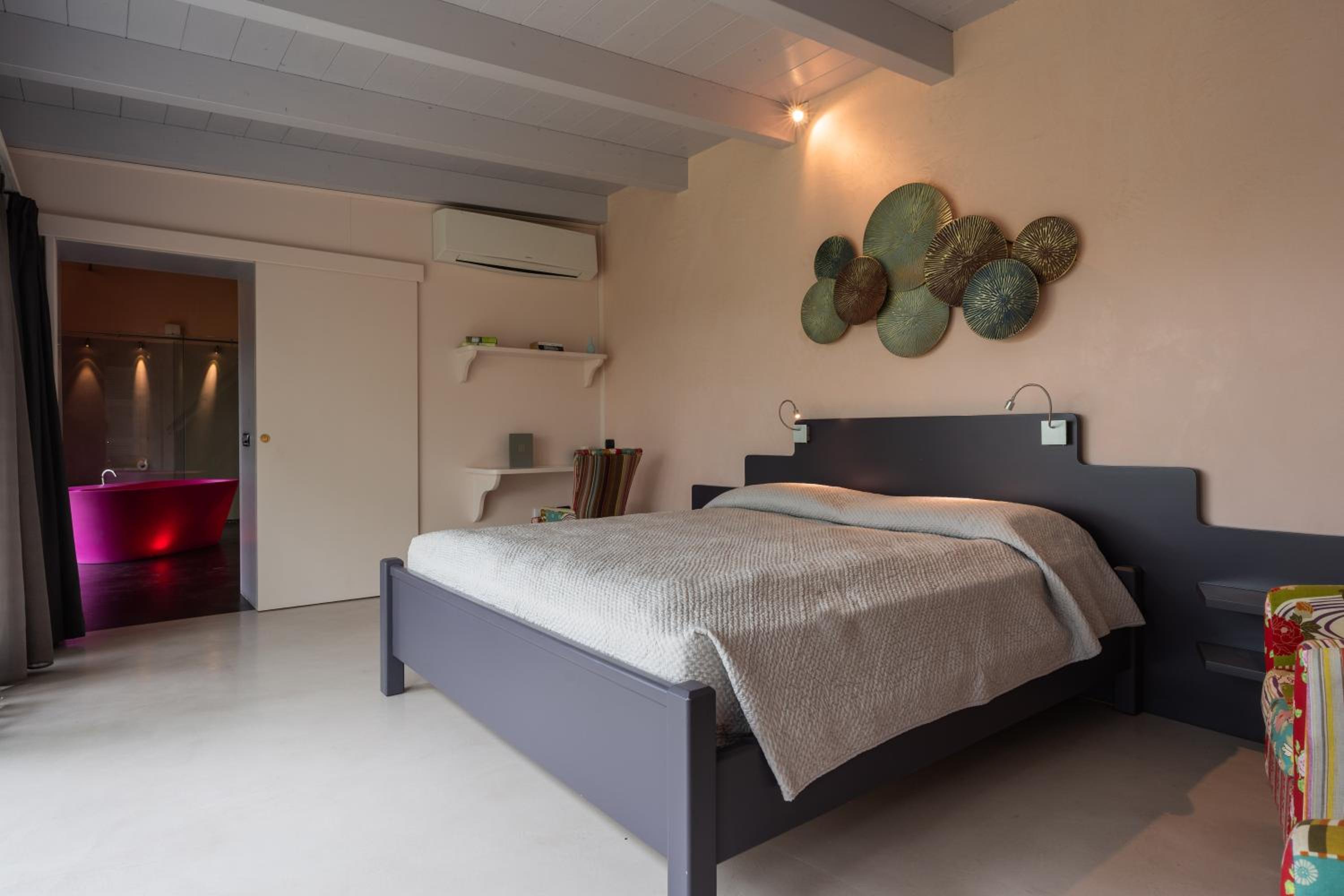 Suite with Garden View