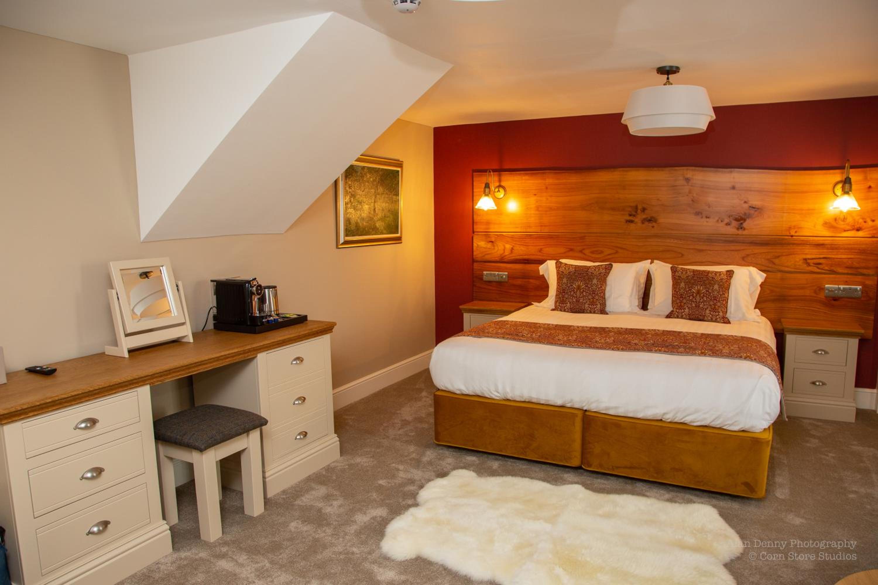 Superior King Room photo 2