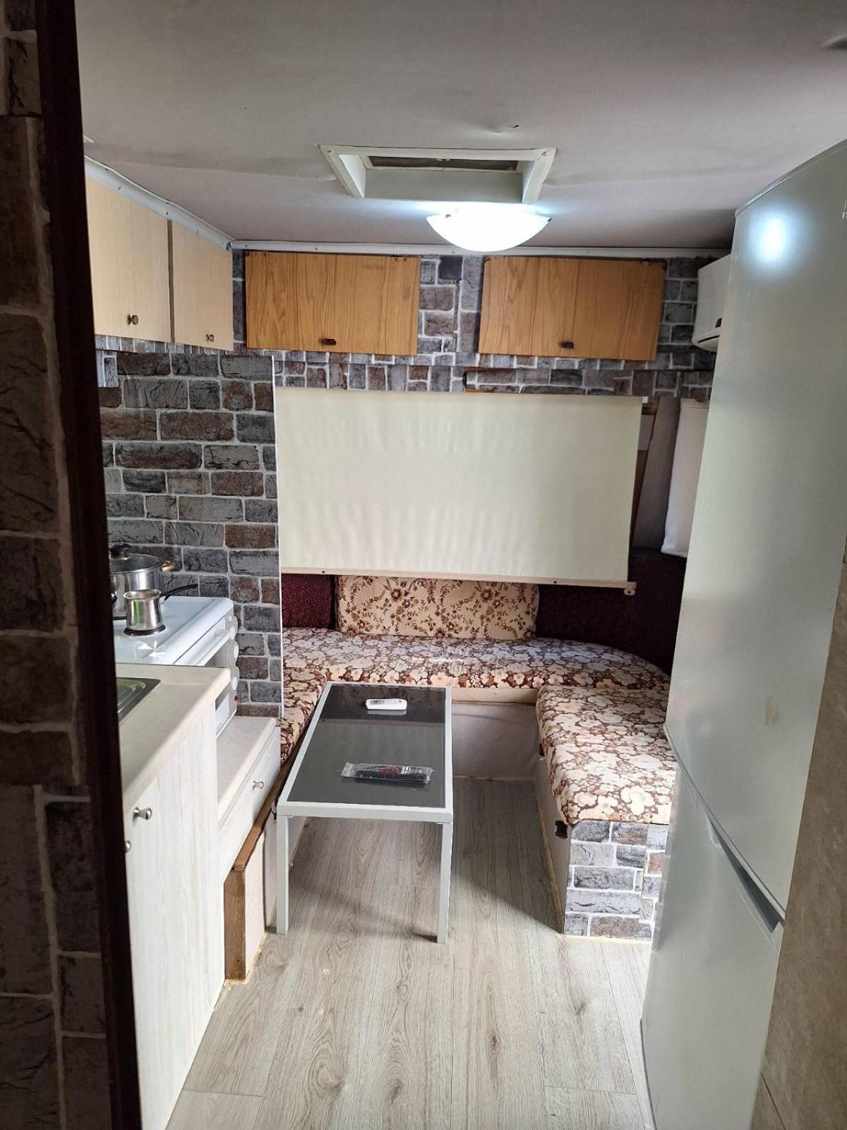 Mobile Home photo 1
