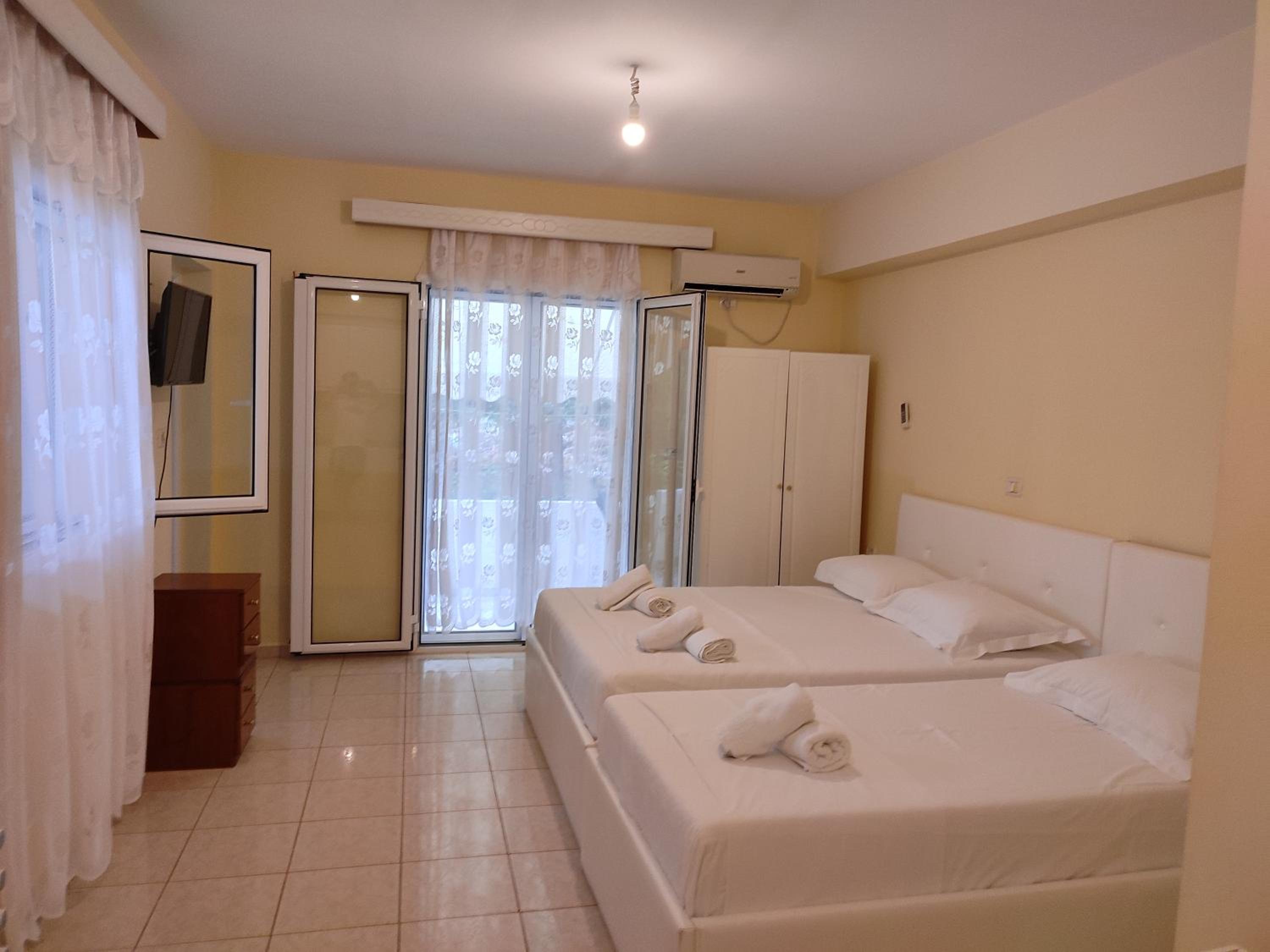 Luxury Triple Room
