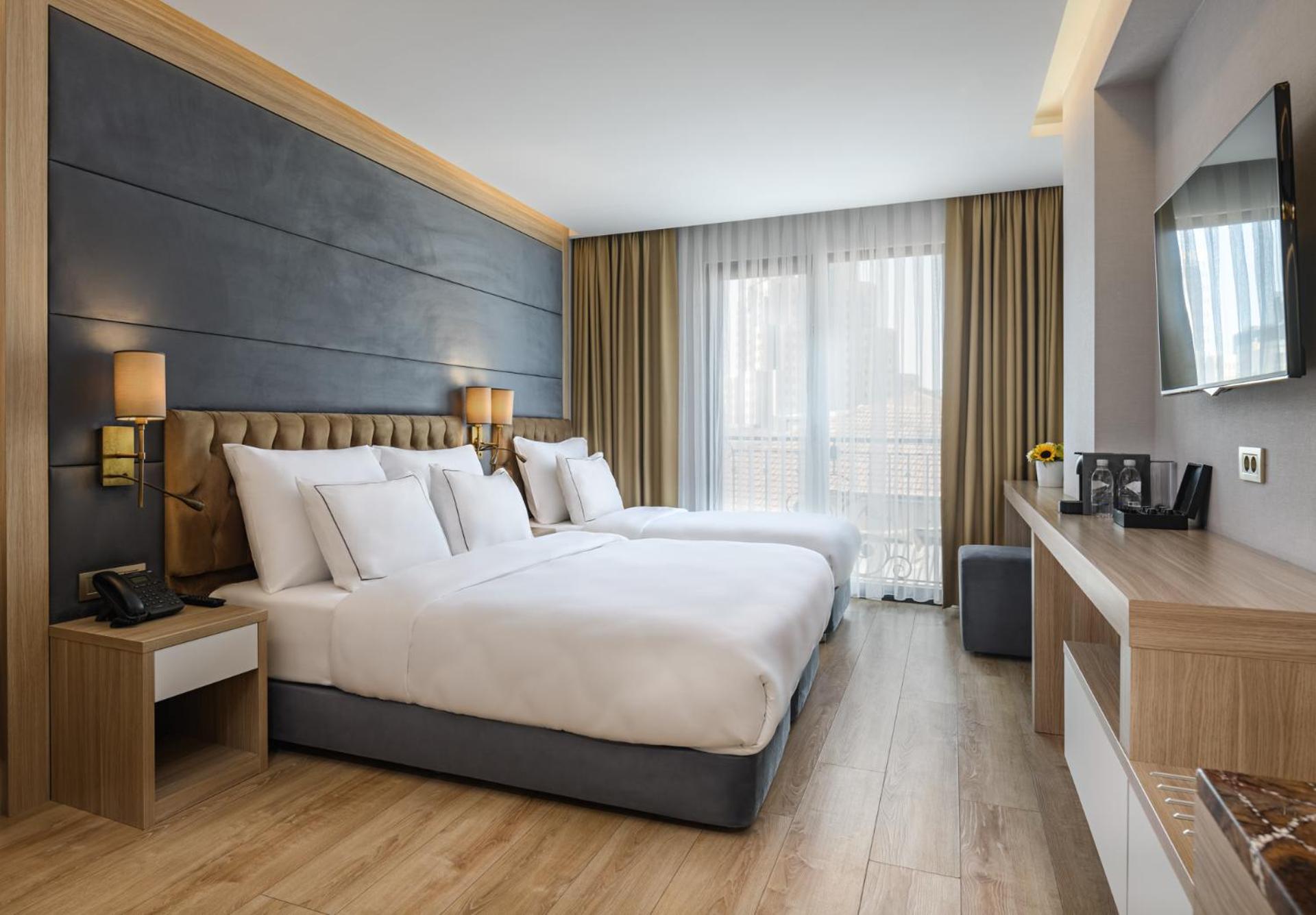 Deluxe Triple Room