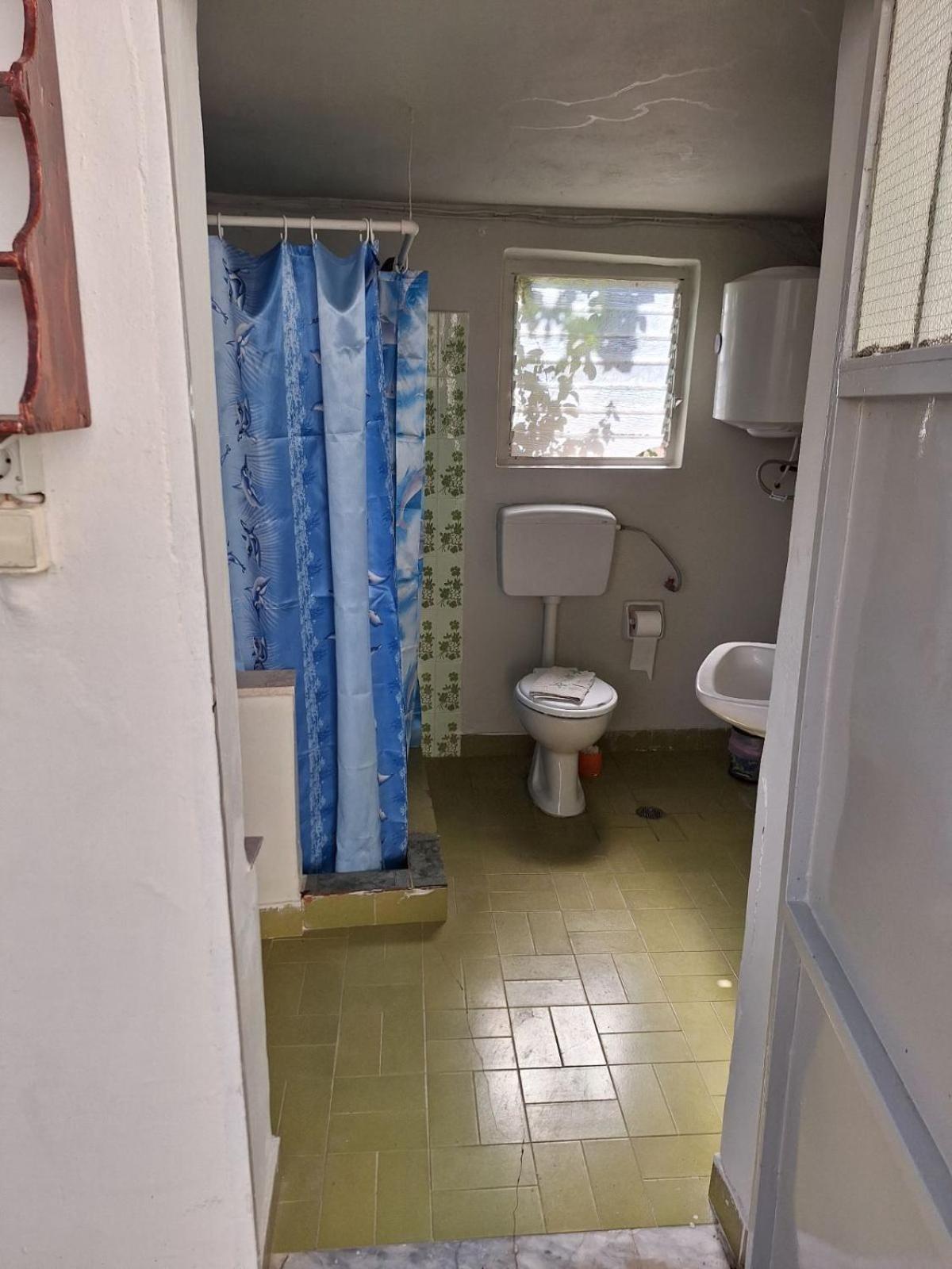 Mobile Home photo 3