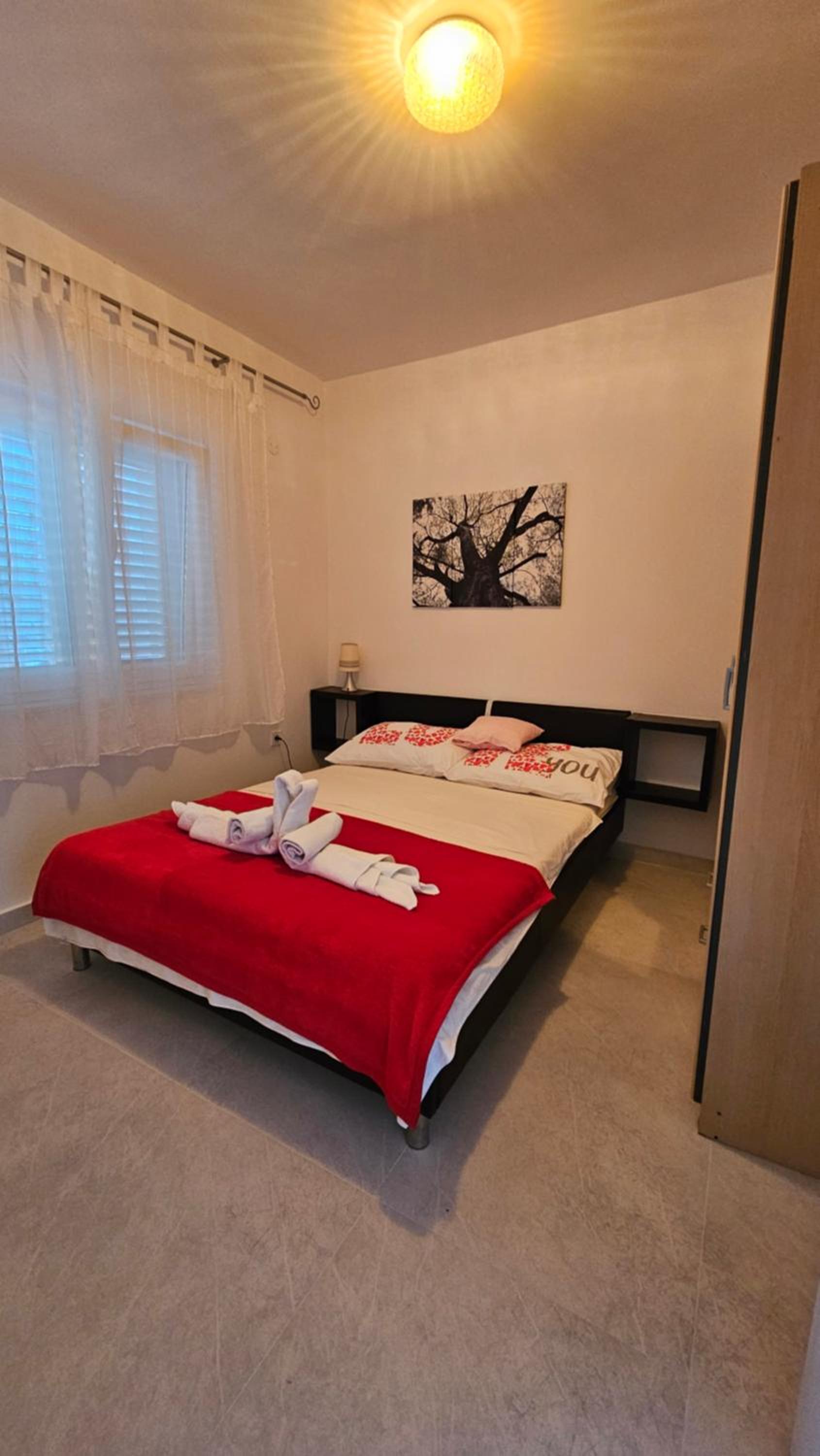 Three-Bedroom House photo 2