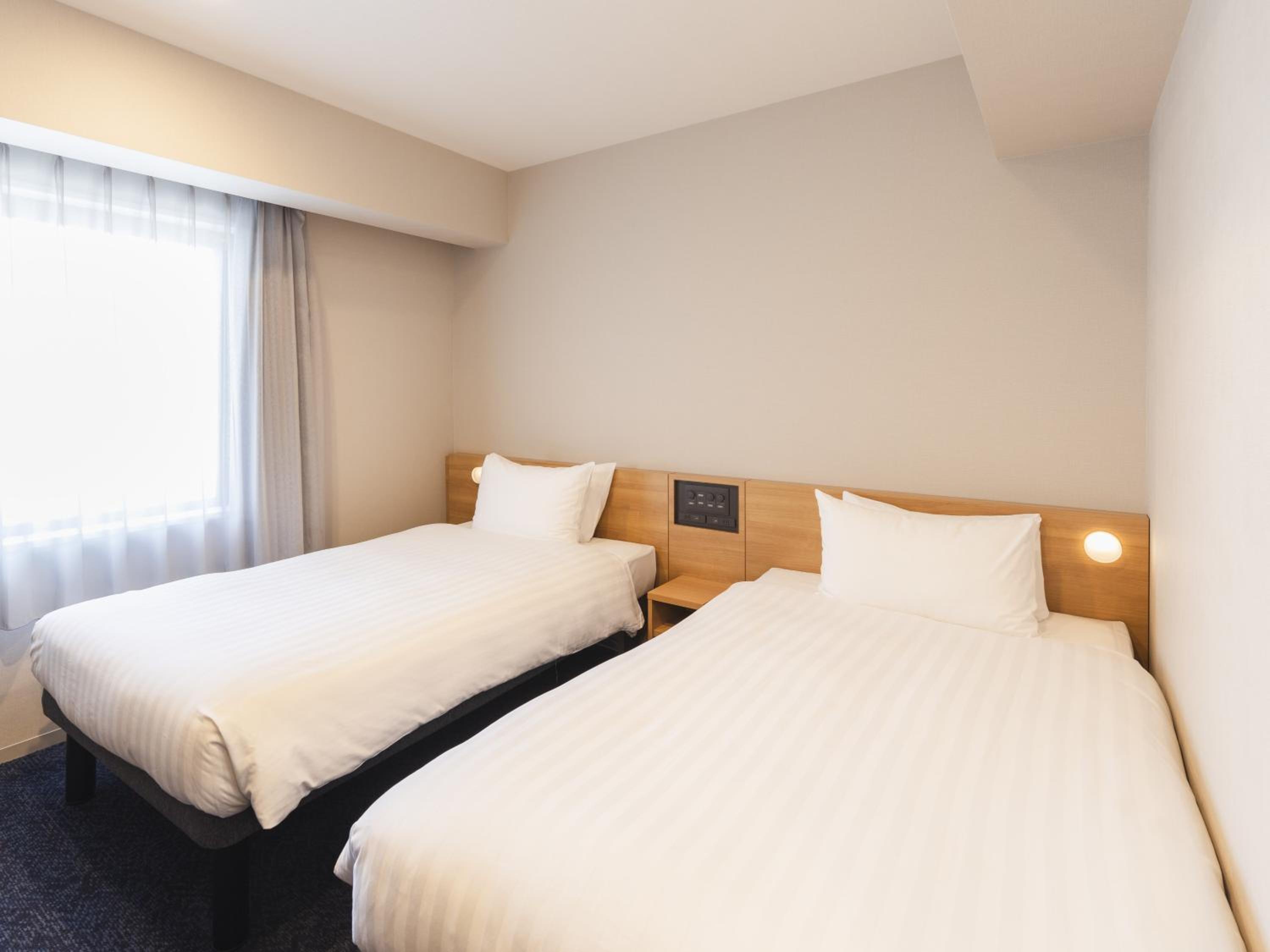 Standard Twin Room - Non-Smoking - Photo 1