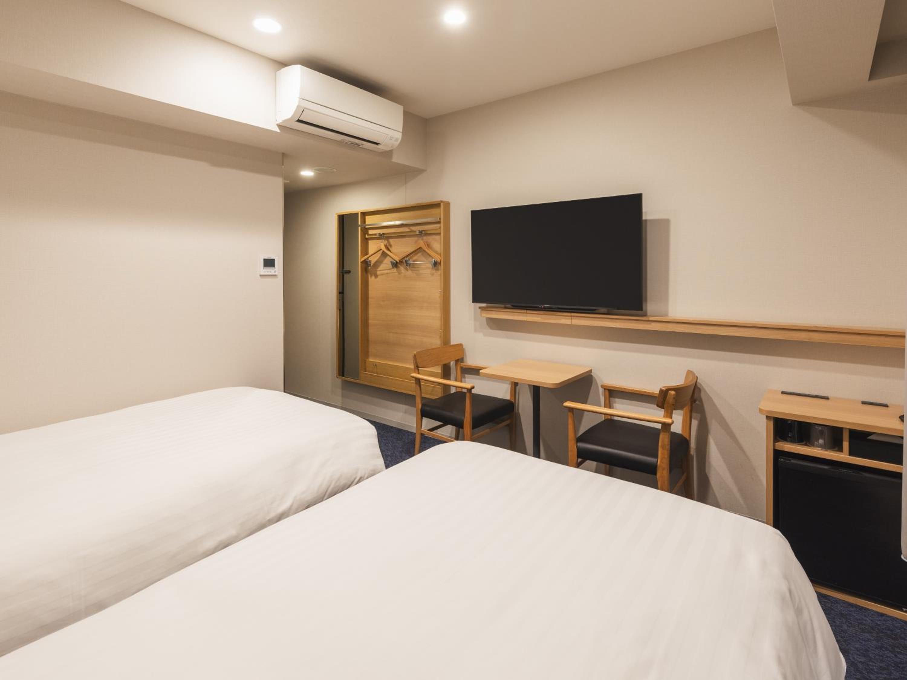 Standard Twin Room - Non-Smoking - Photo 5
