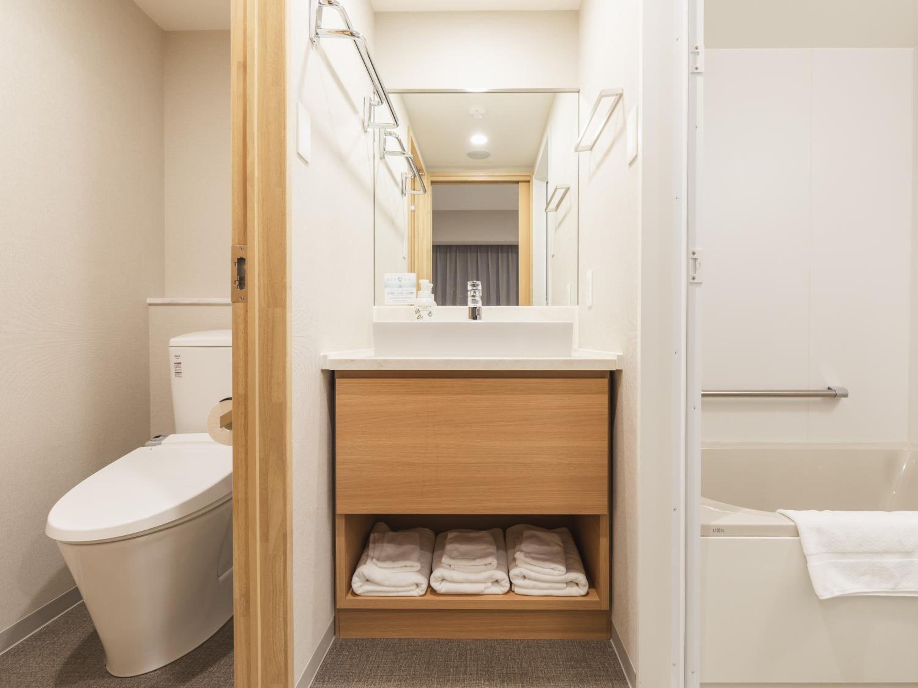 Superior Triple Room - Non-Smoking - Photo 5