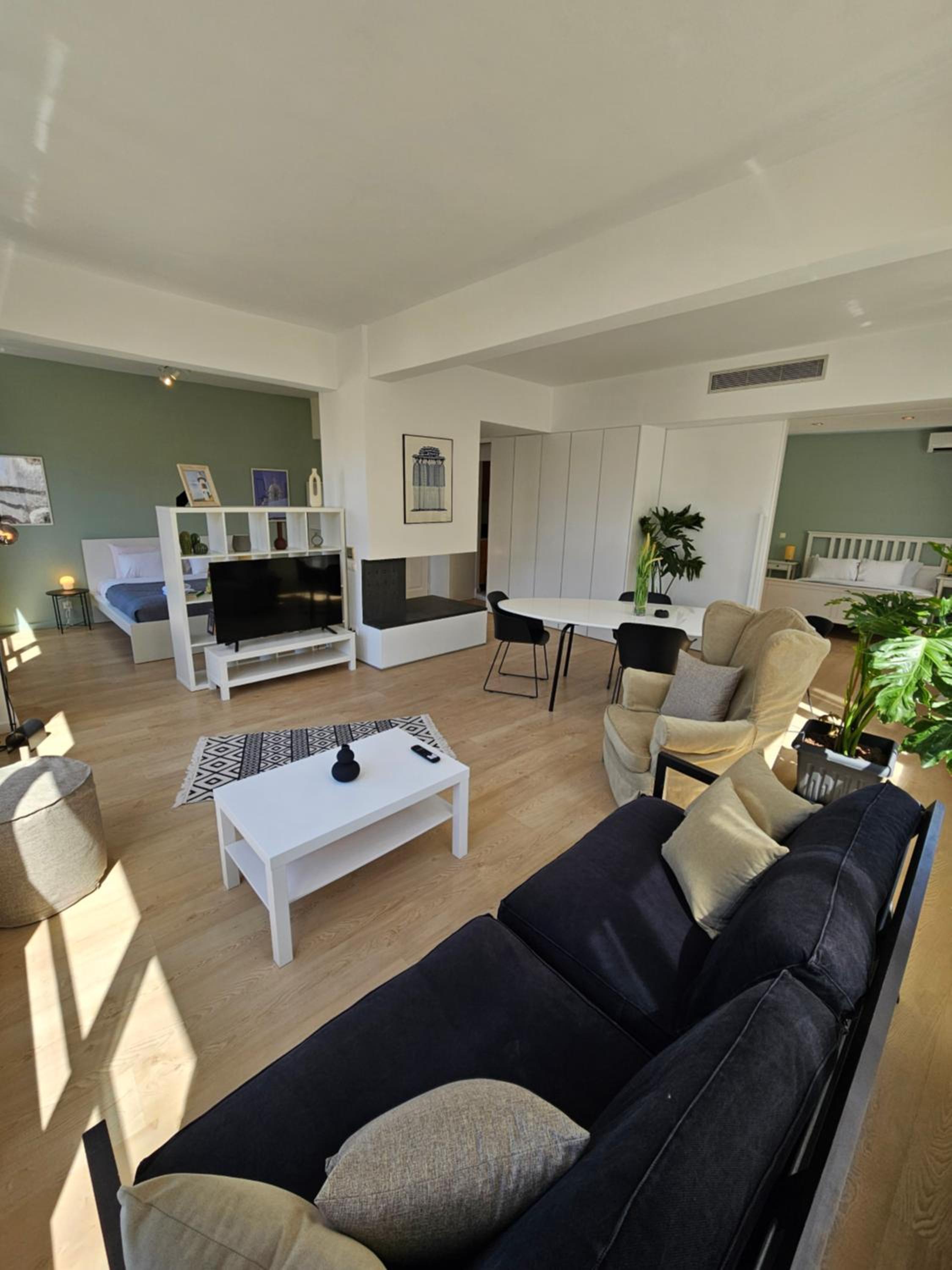 Deluxe One-Bedroom Apartment with City View