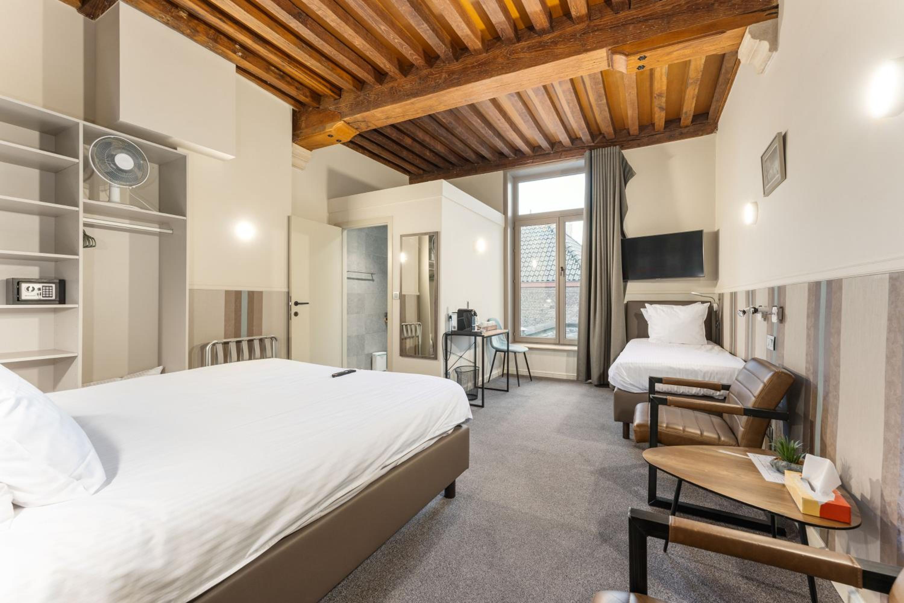 Deluxe Triple Room