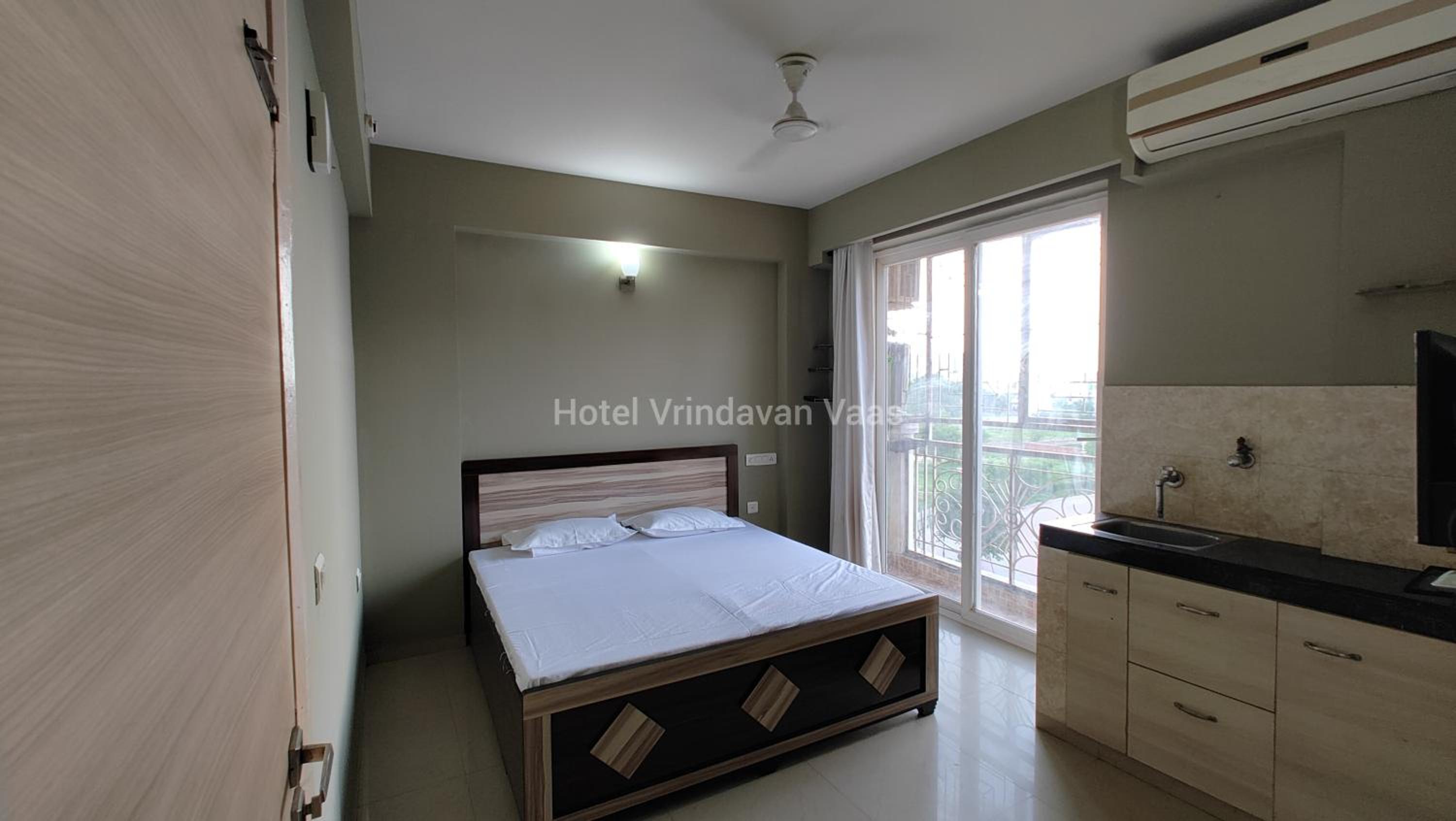 Double Room With Balcony