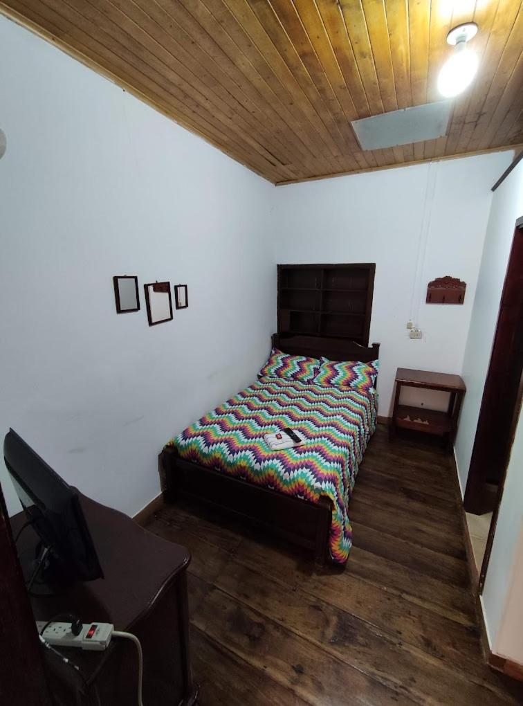 Single Room With Private Bathroom photo 1