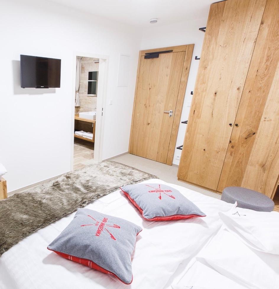 Deluxe Triple Room - Photo 2