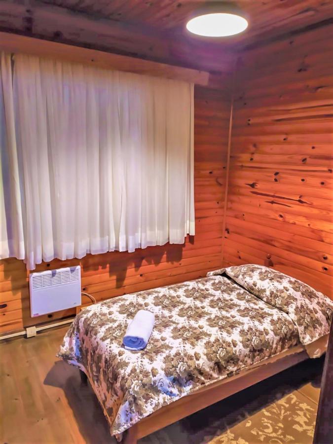 Economy Quadruple Room thumbnail 6