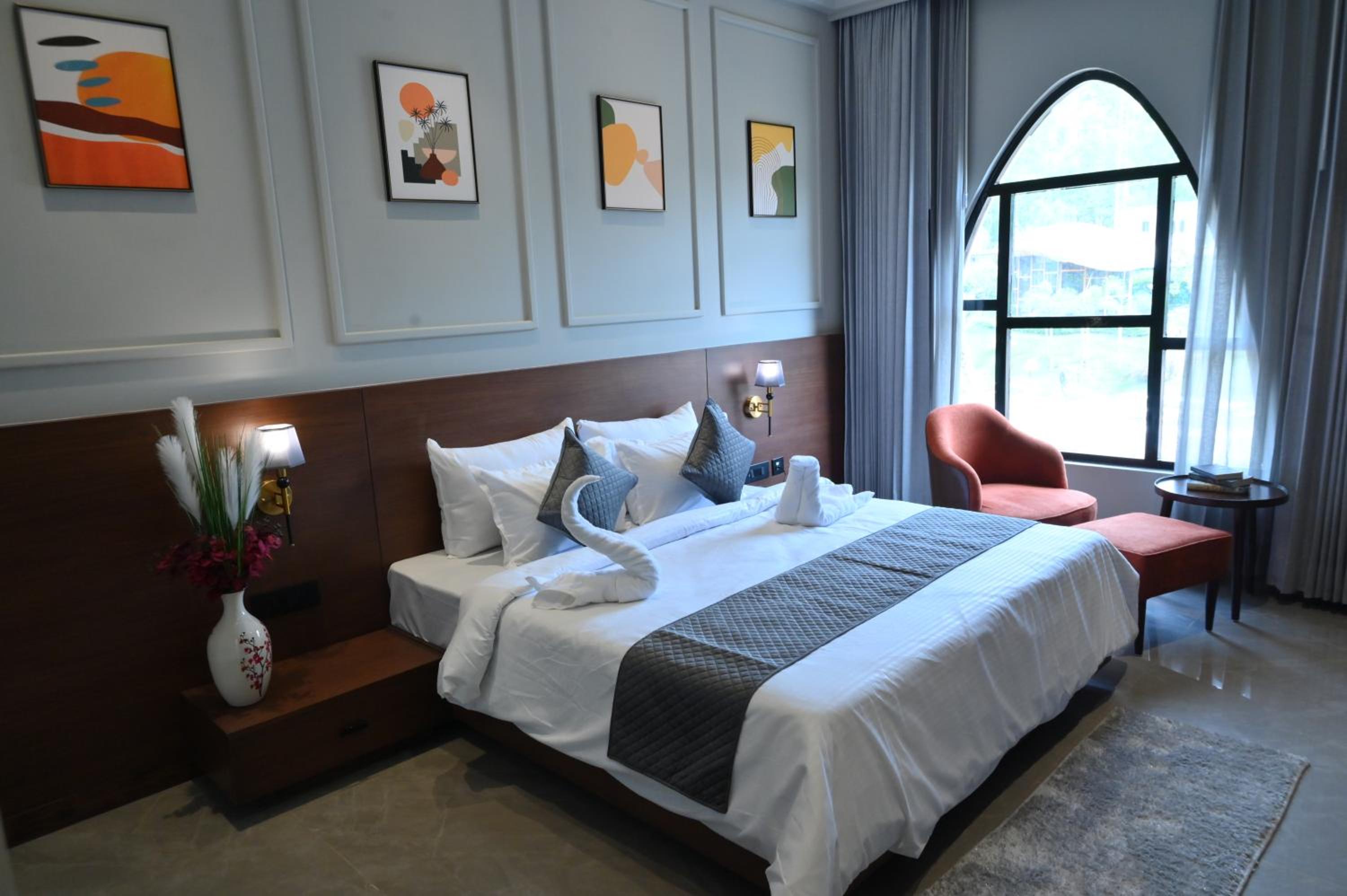 Deluxe Double Room - Photo 10