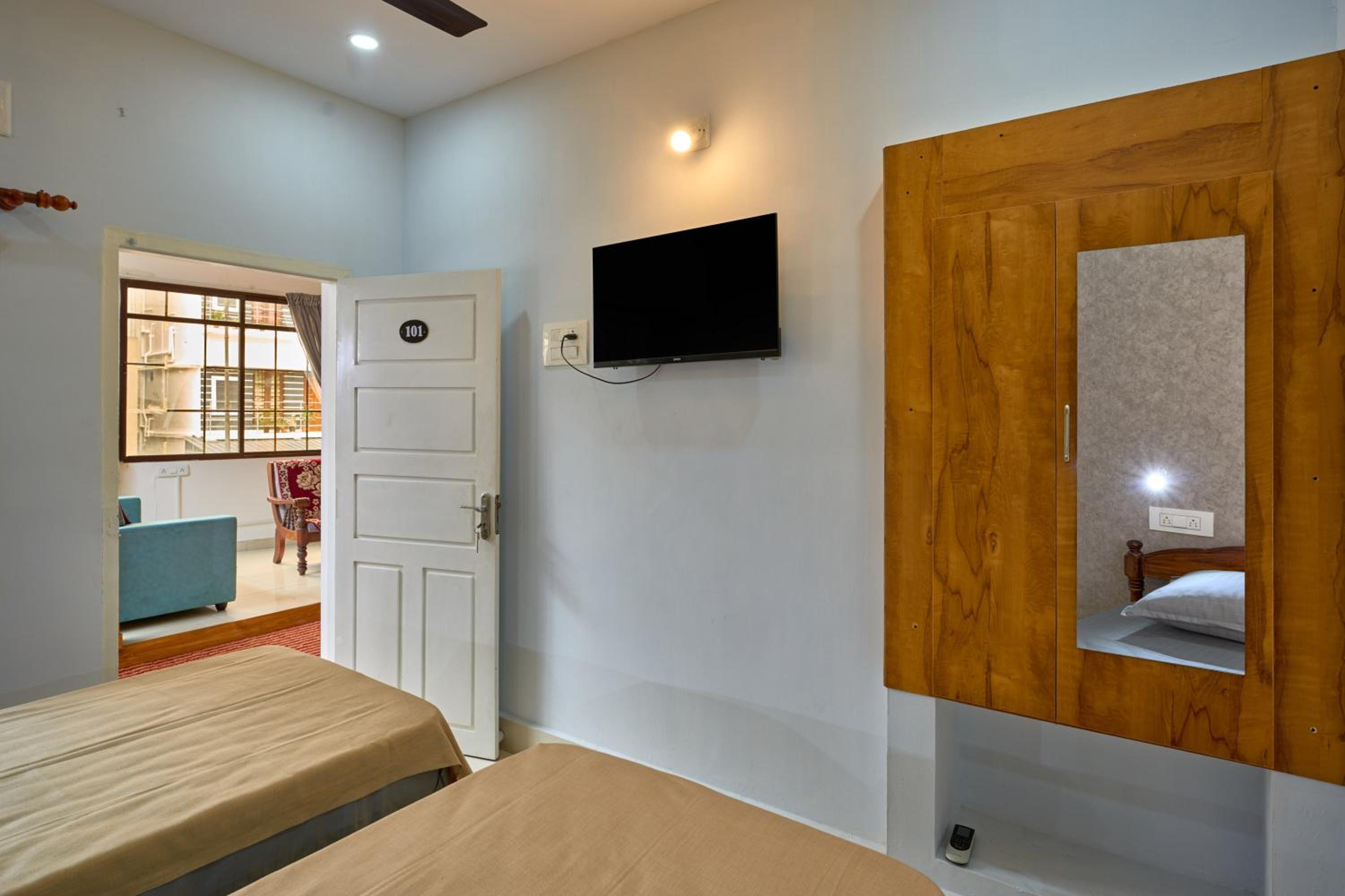 Double Standard Room - Photo 1