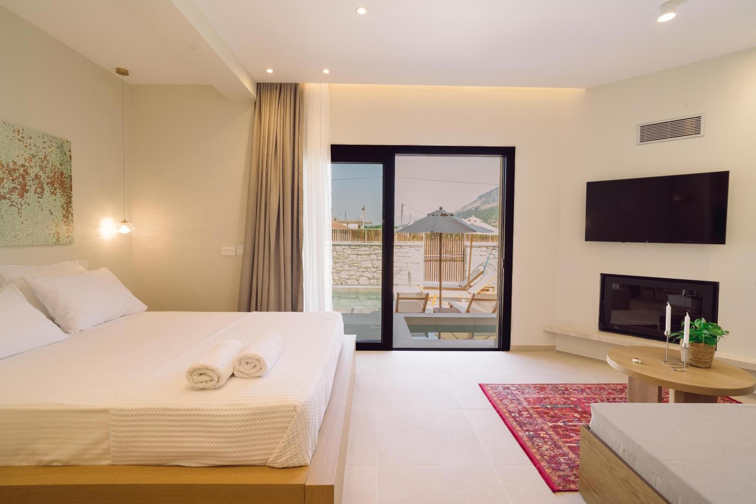 Suite with Hot Tub