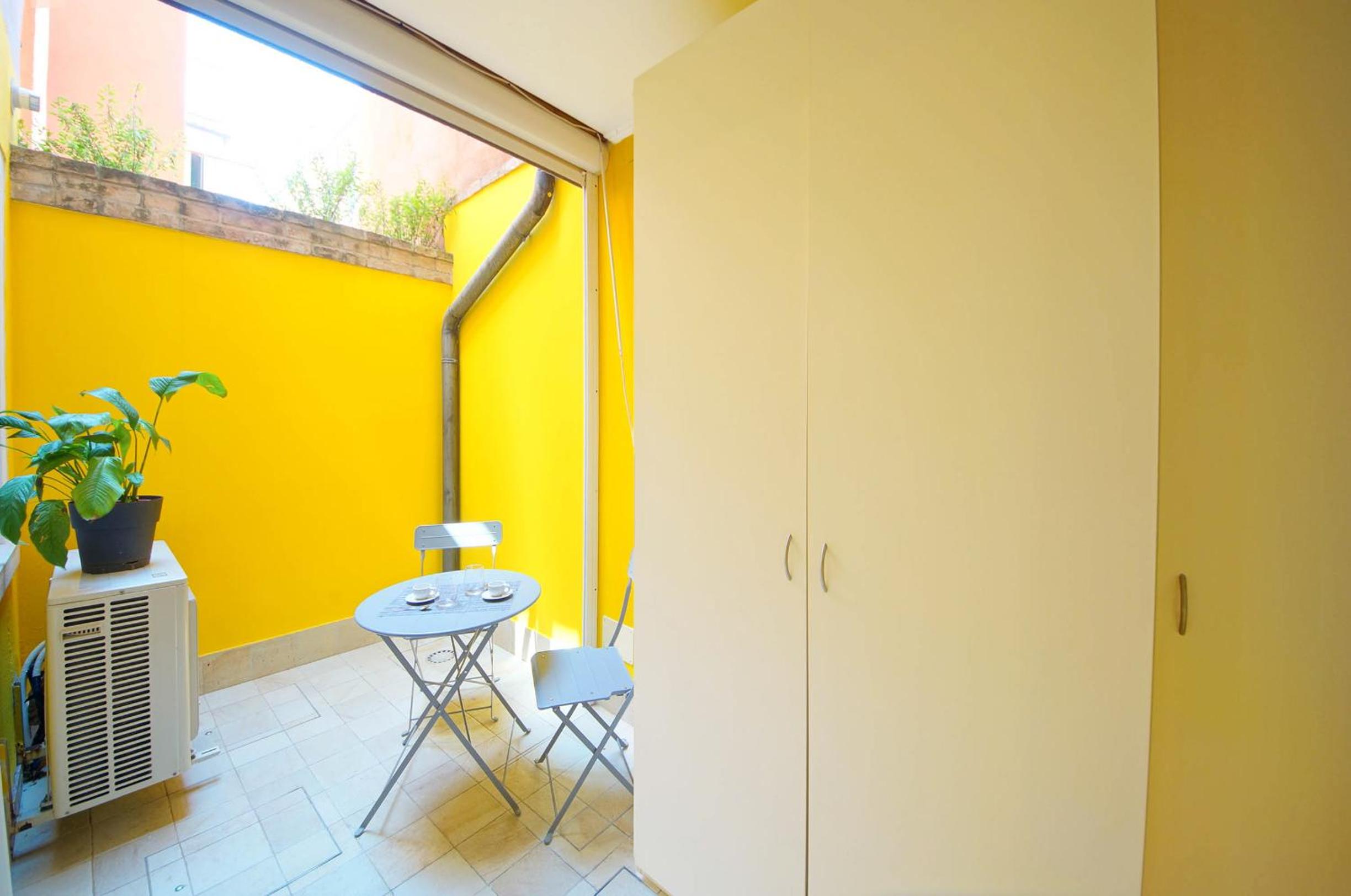 Two-Bedroom Apartment with Terrace photo 2