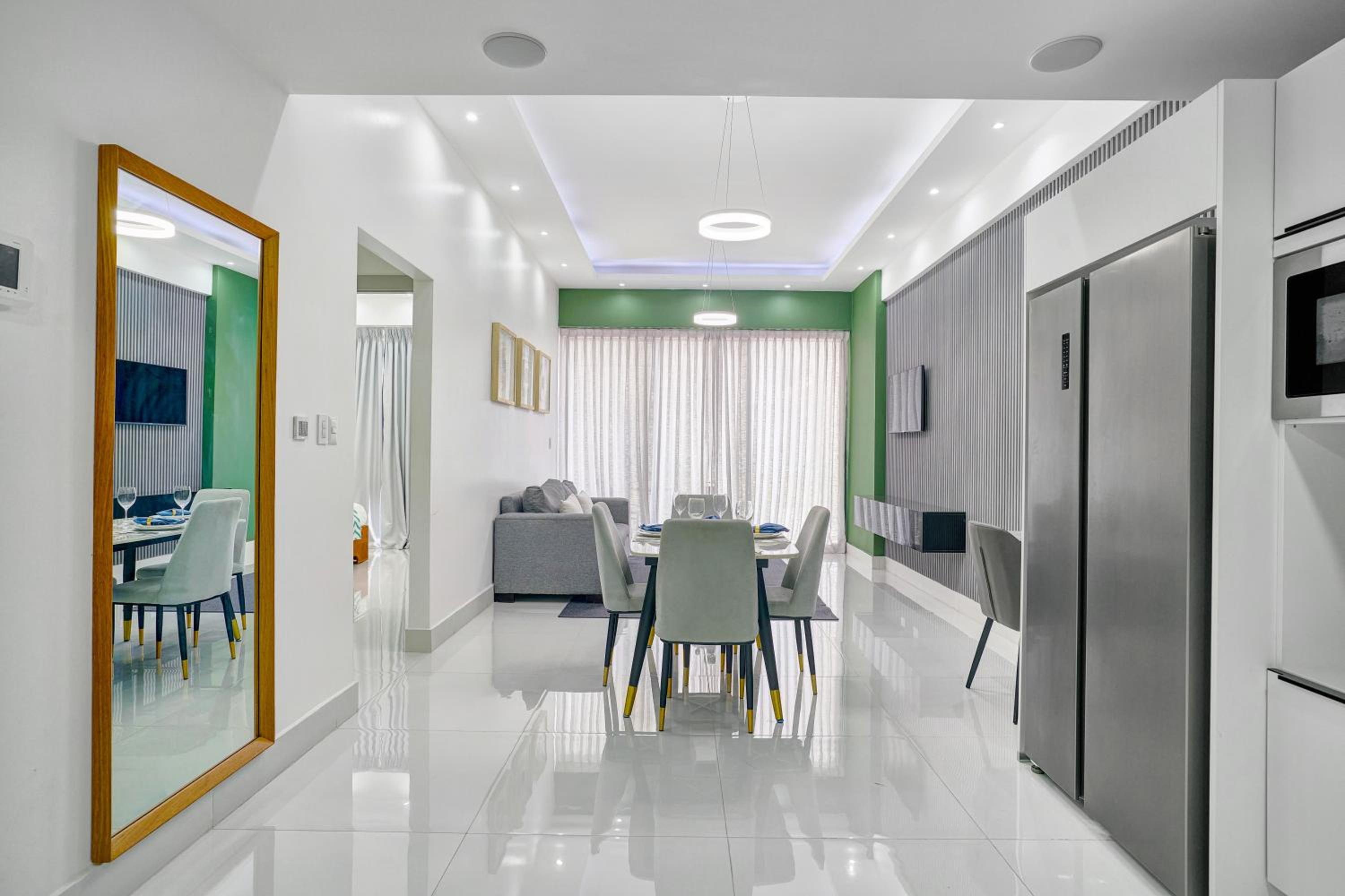 One-Bedroom Apartment - Photo 1