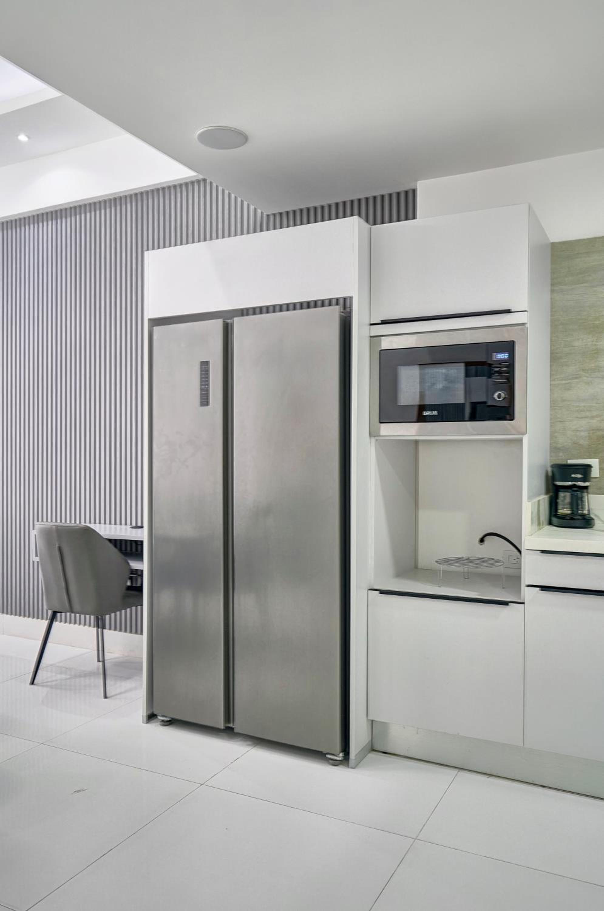 One-Bedroom Apartment - Photo 11