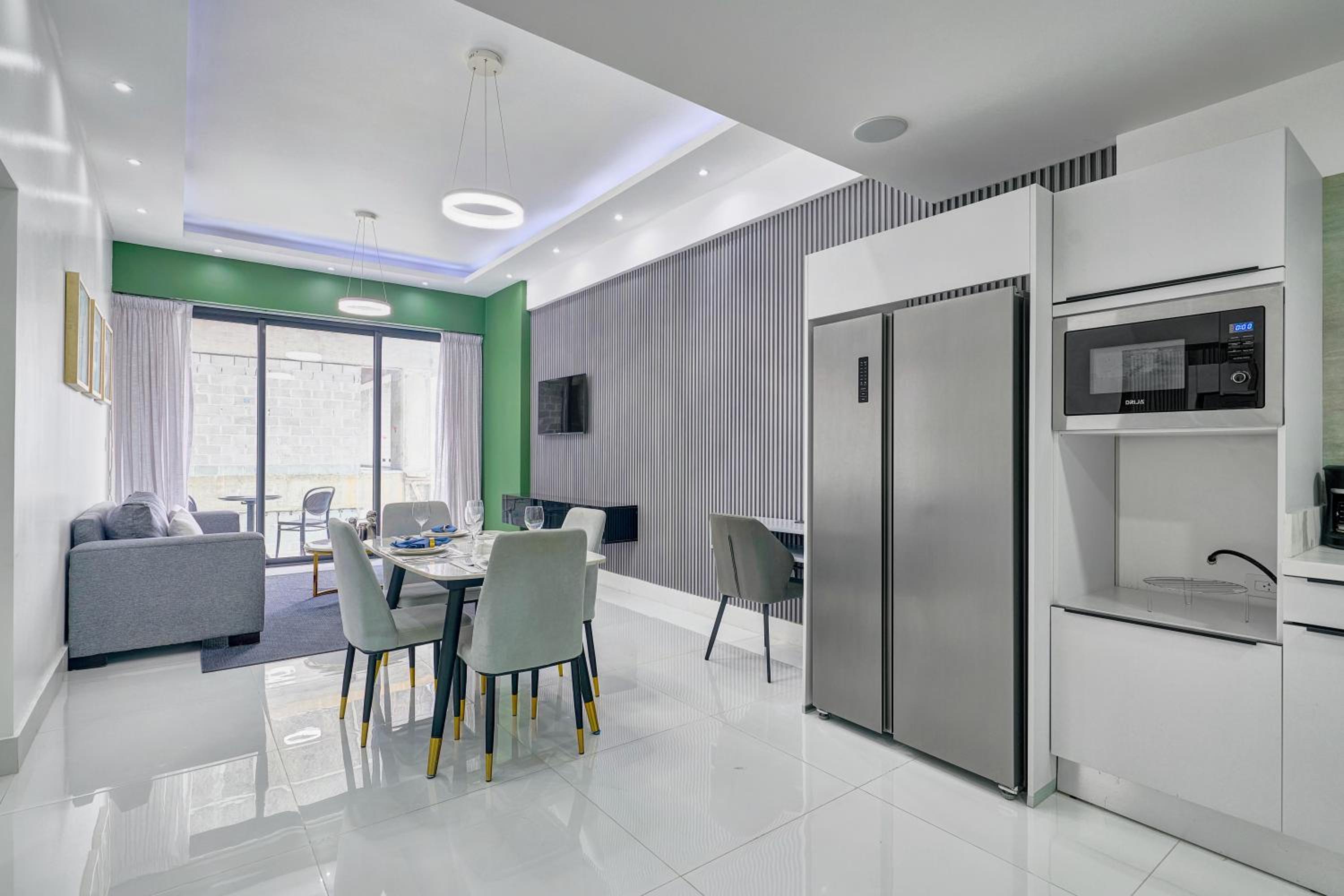 One-Bedroom Apartment - Photo 4