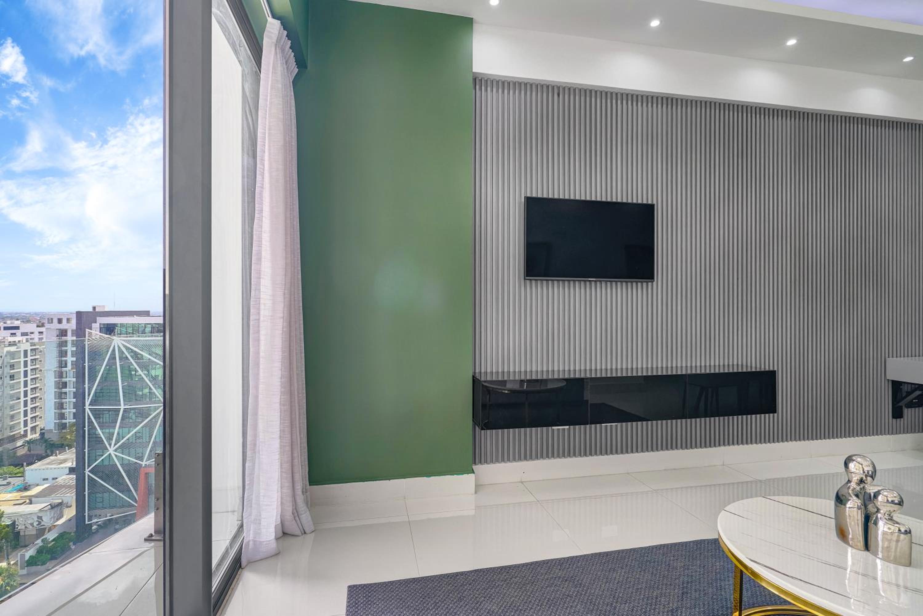 One-Bedroom Apartment - Photo 6