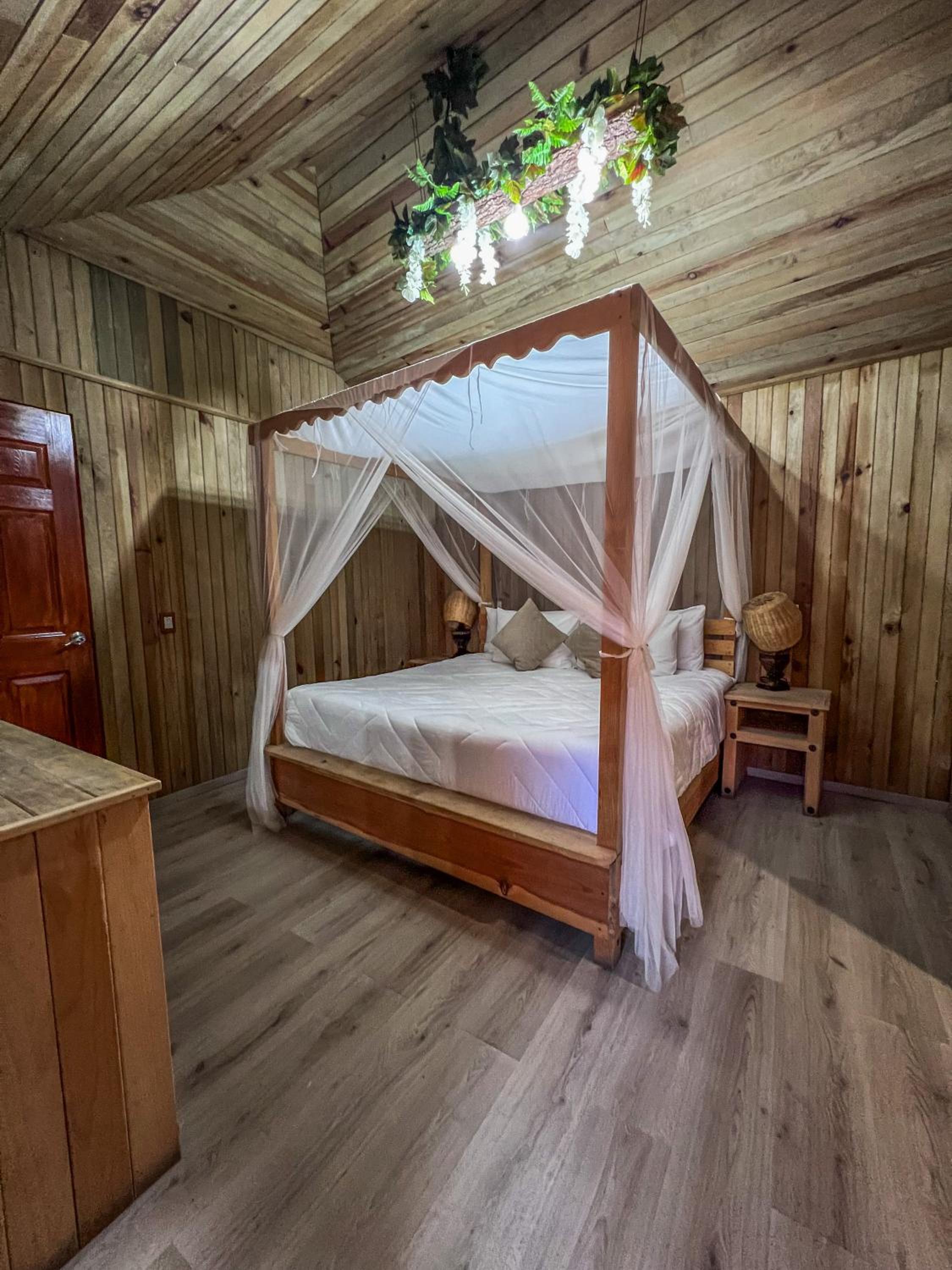 Suite with Hot Tub