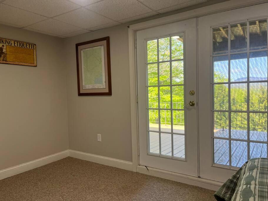 Five-Bedroom House photo 1