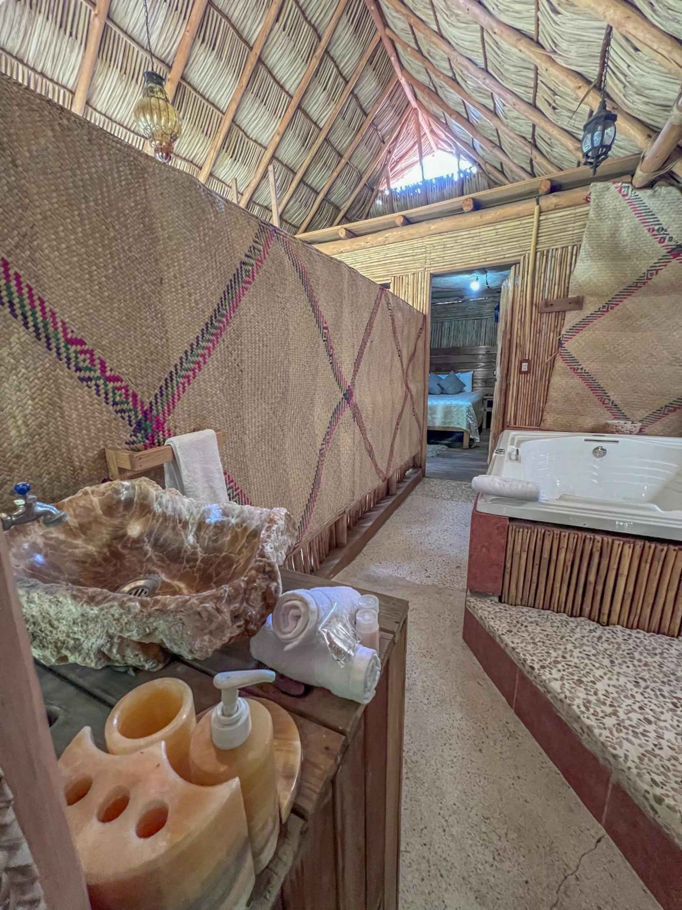 Deluxe Suite with Spa Bath photo 2