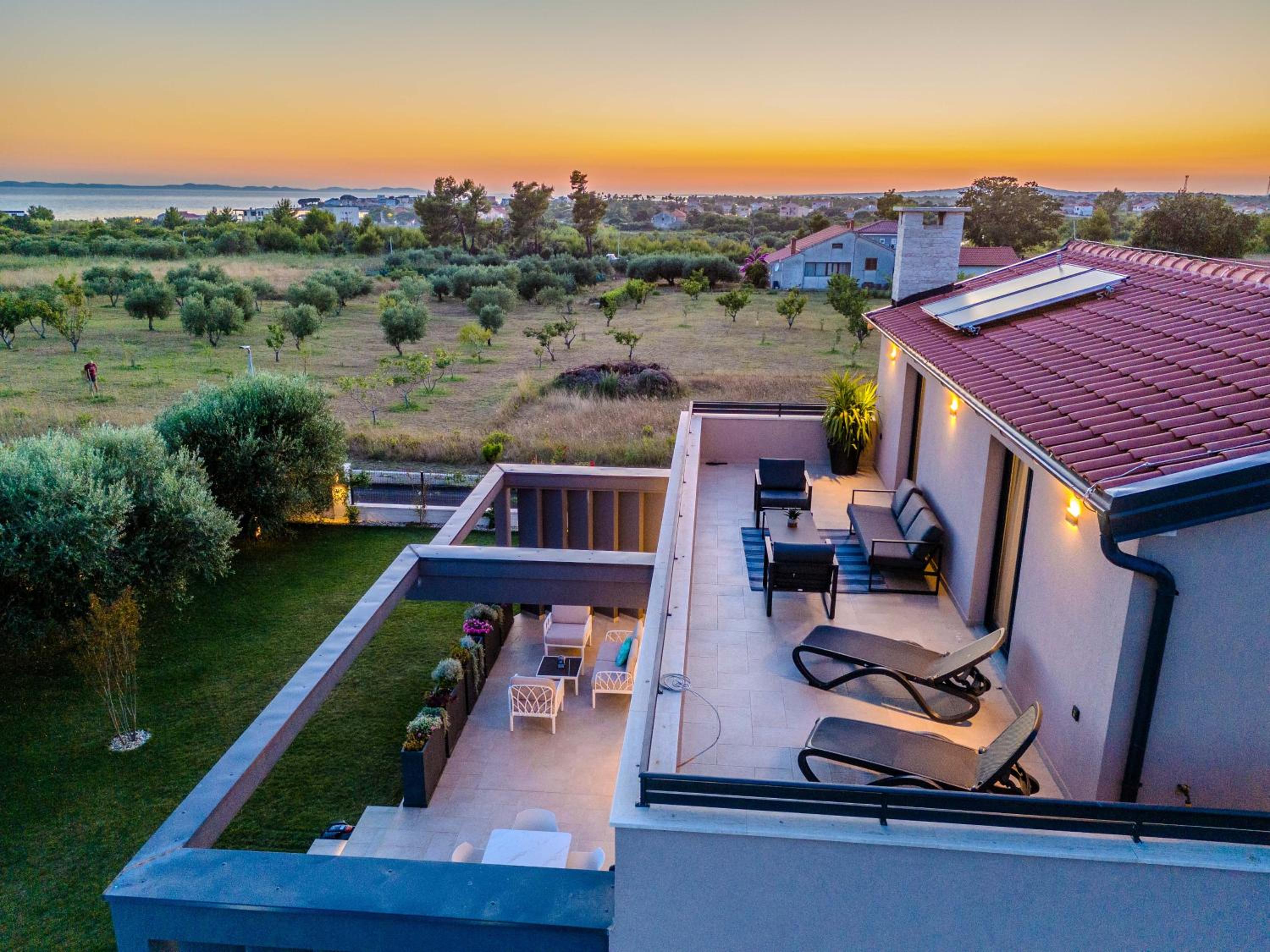 Villa photo 1