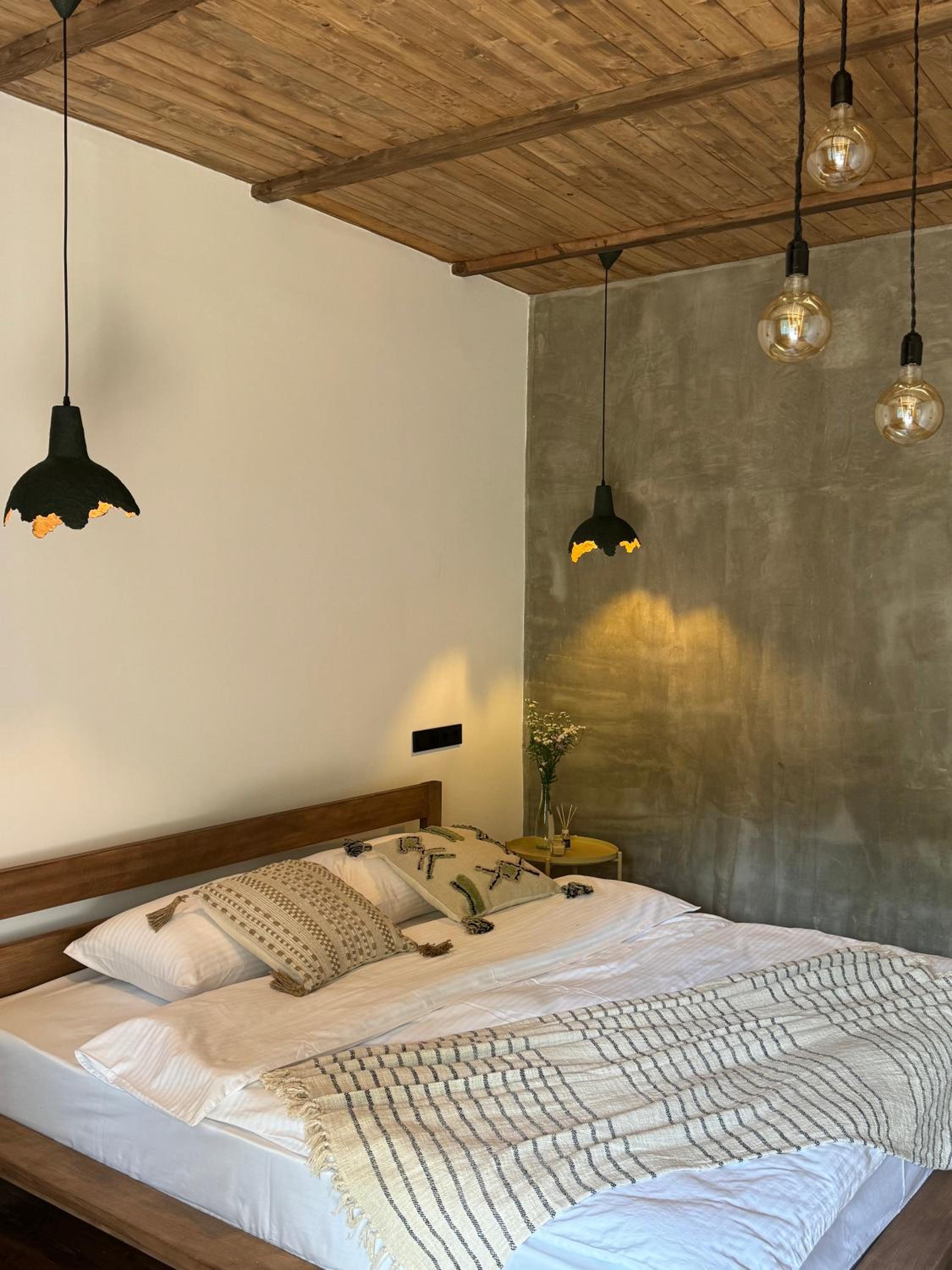Large Double Room photo 3